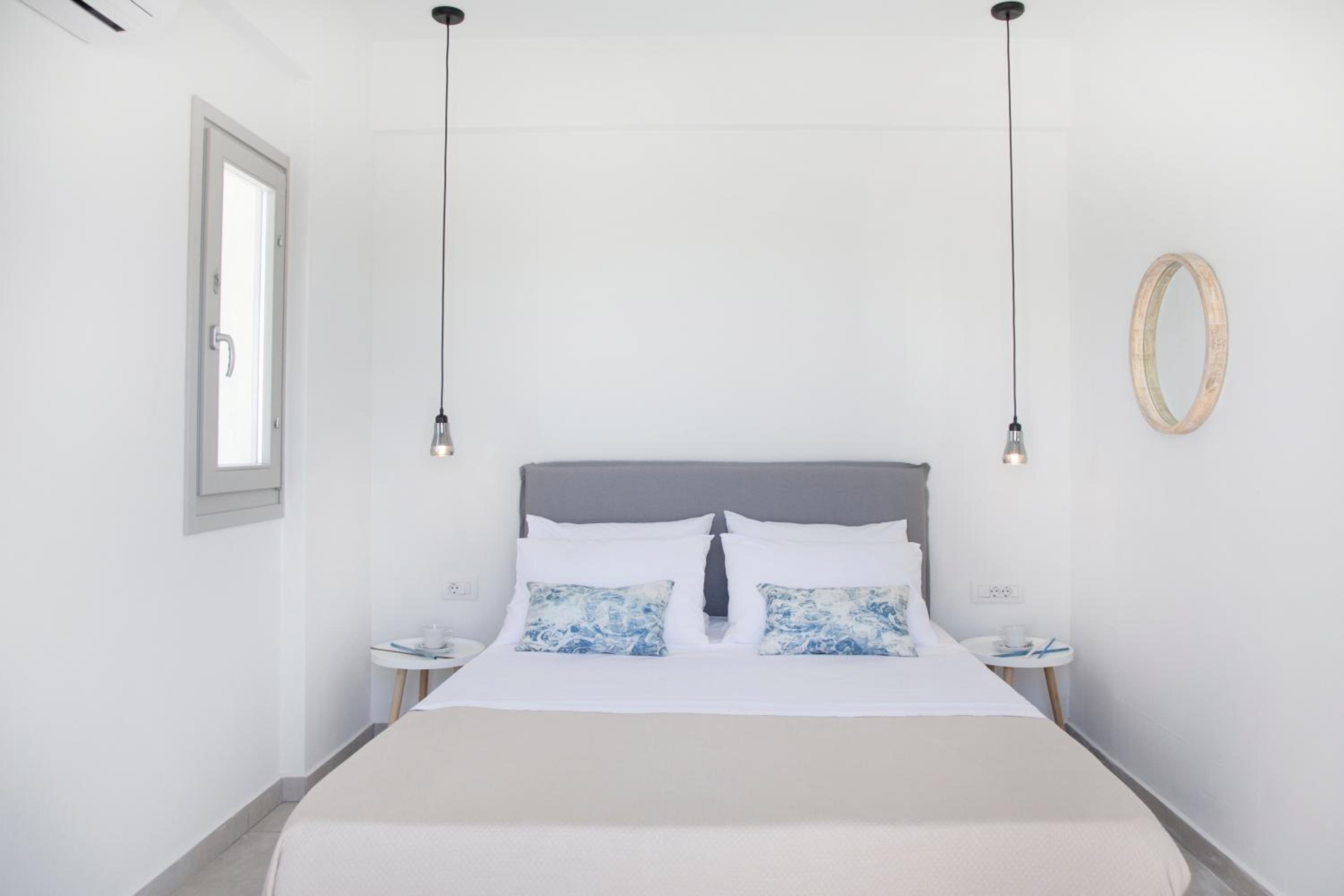 Superior Hot Tub Suite