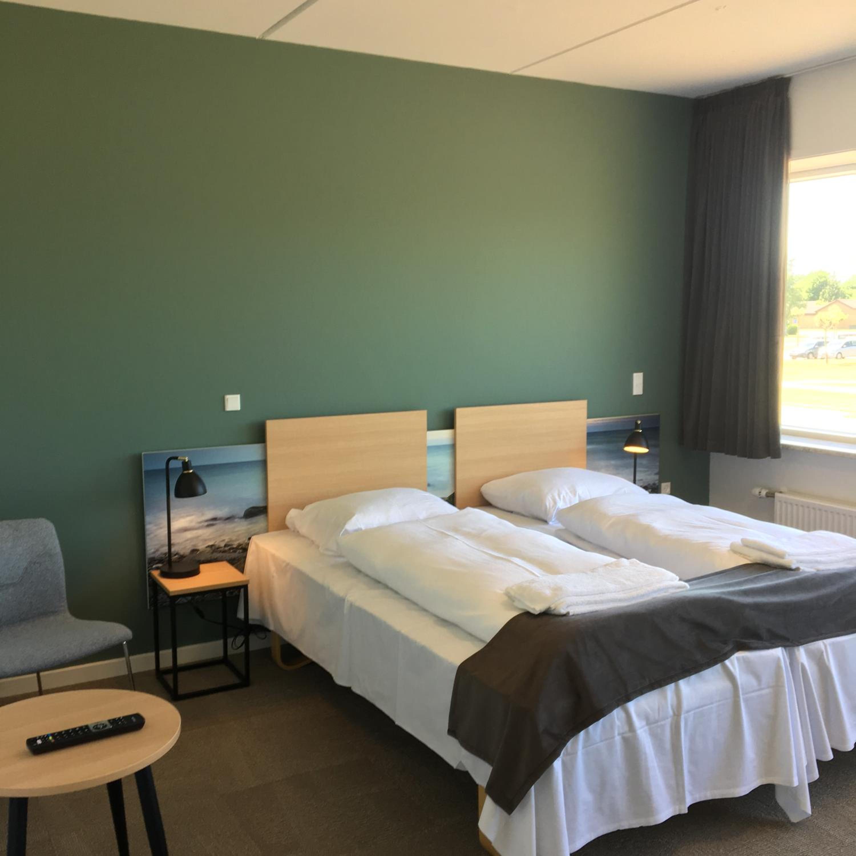Family Room (5 Adults)