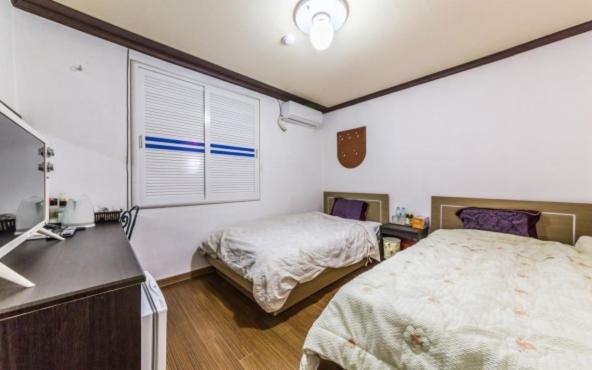 Twin Room with Mountain View photo 1