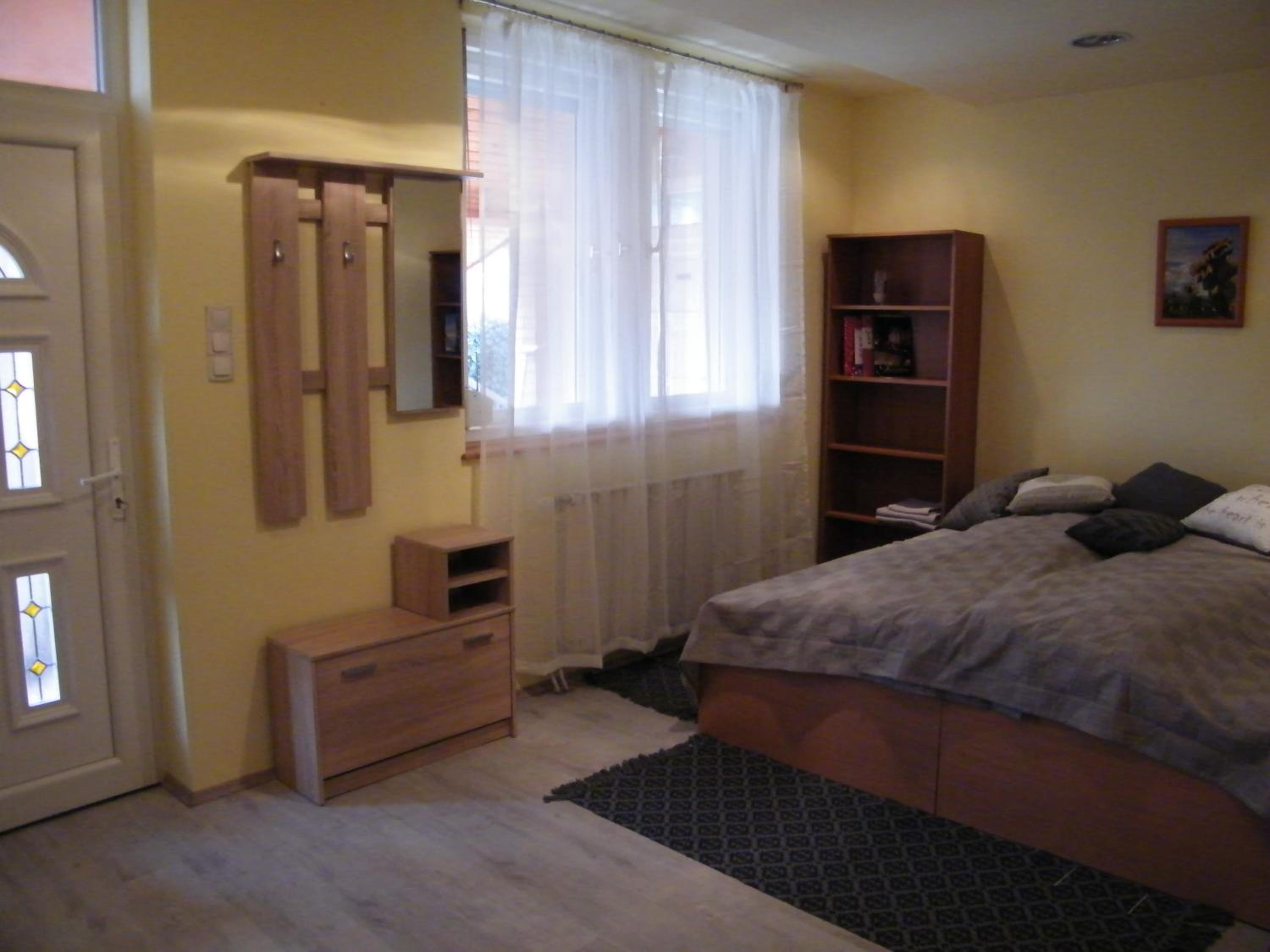 Apartment - Photo 2