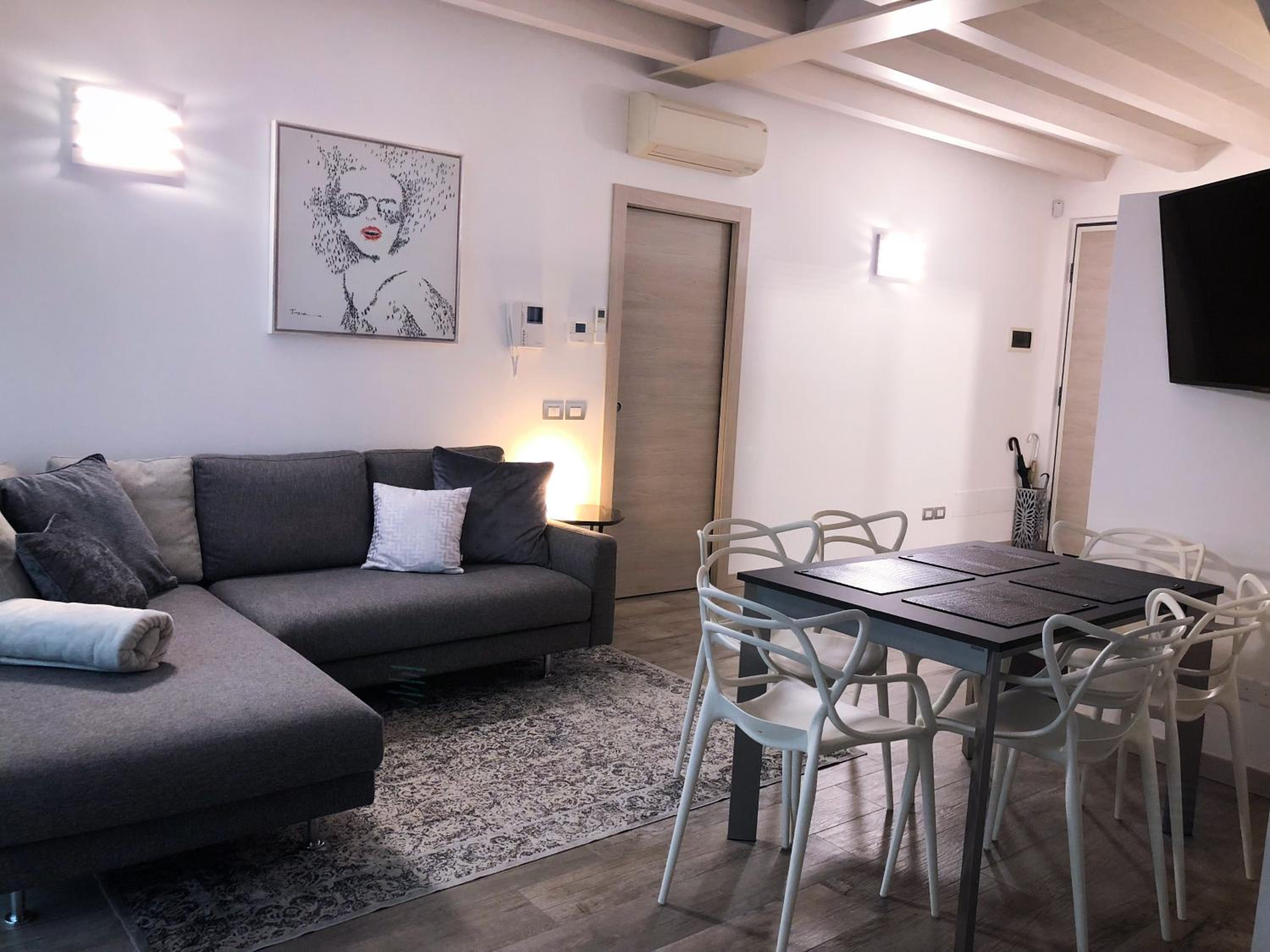 Three Bedroom Apartment - Ground Floor photo 1