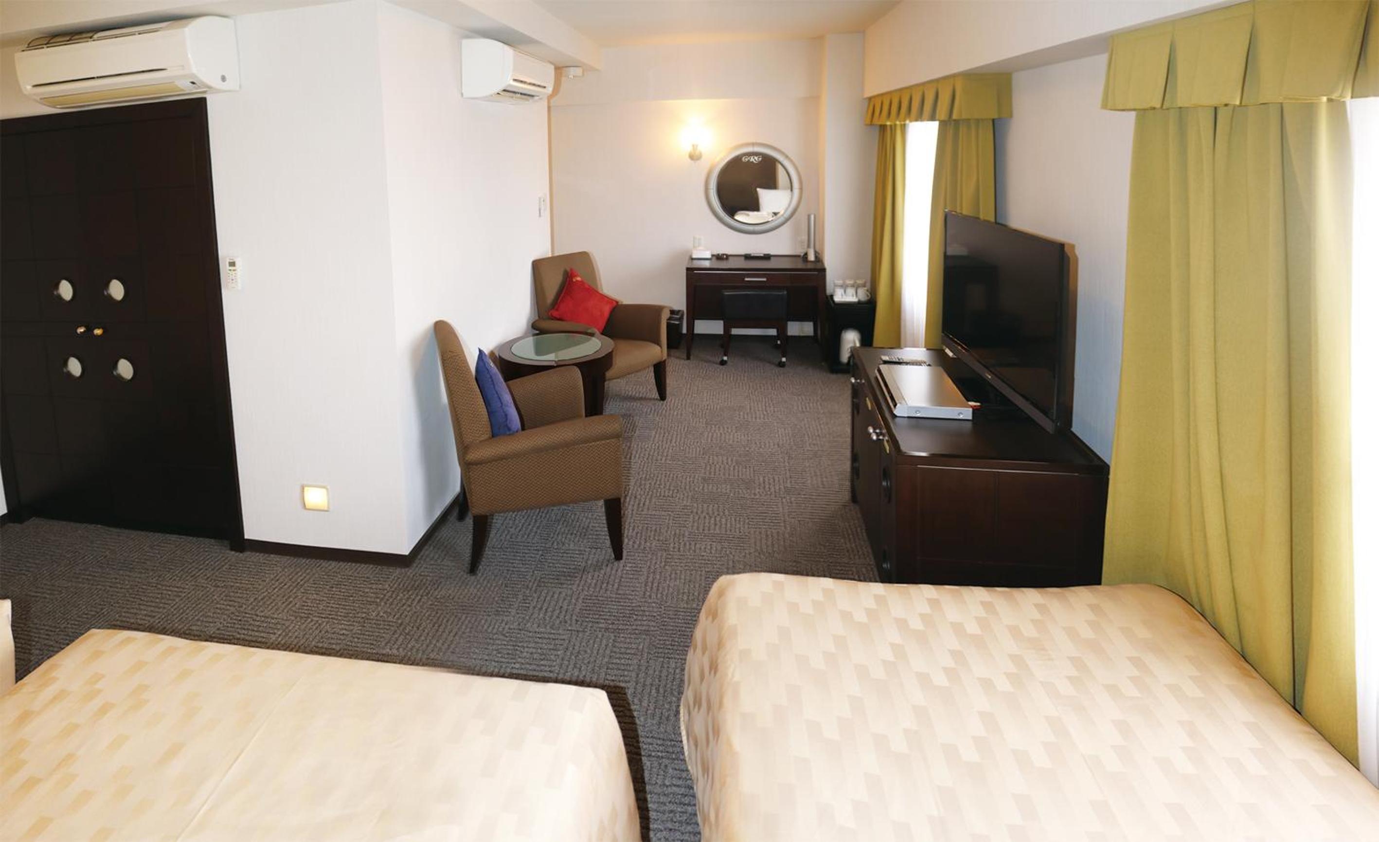 Triple Room - Non-Smoking - Photo 3