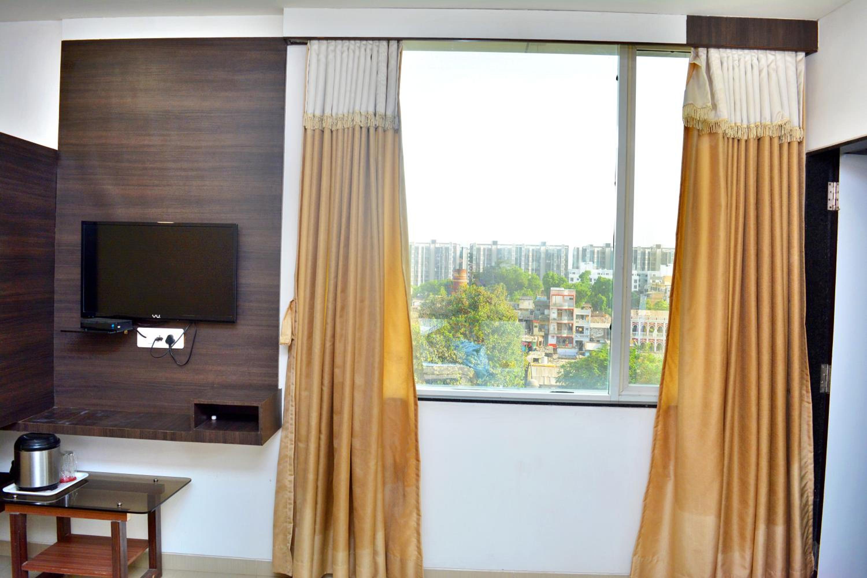 Deluxe Double Room - Photo 1