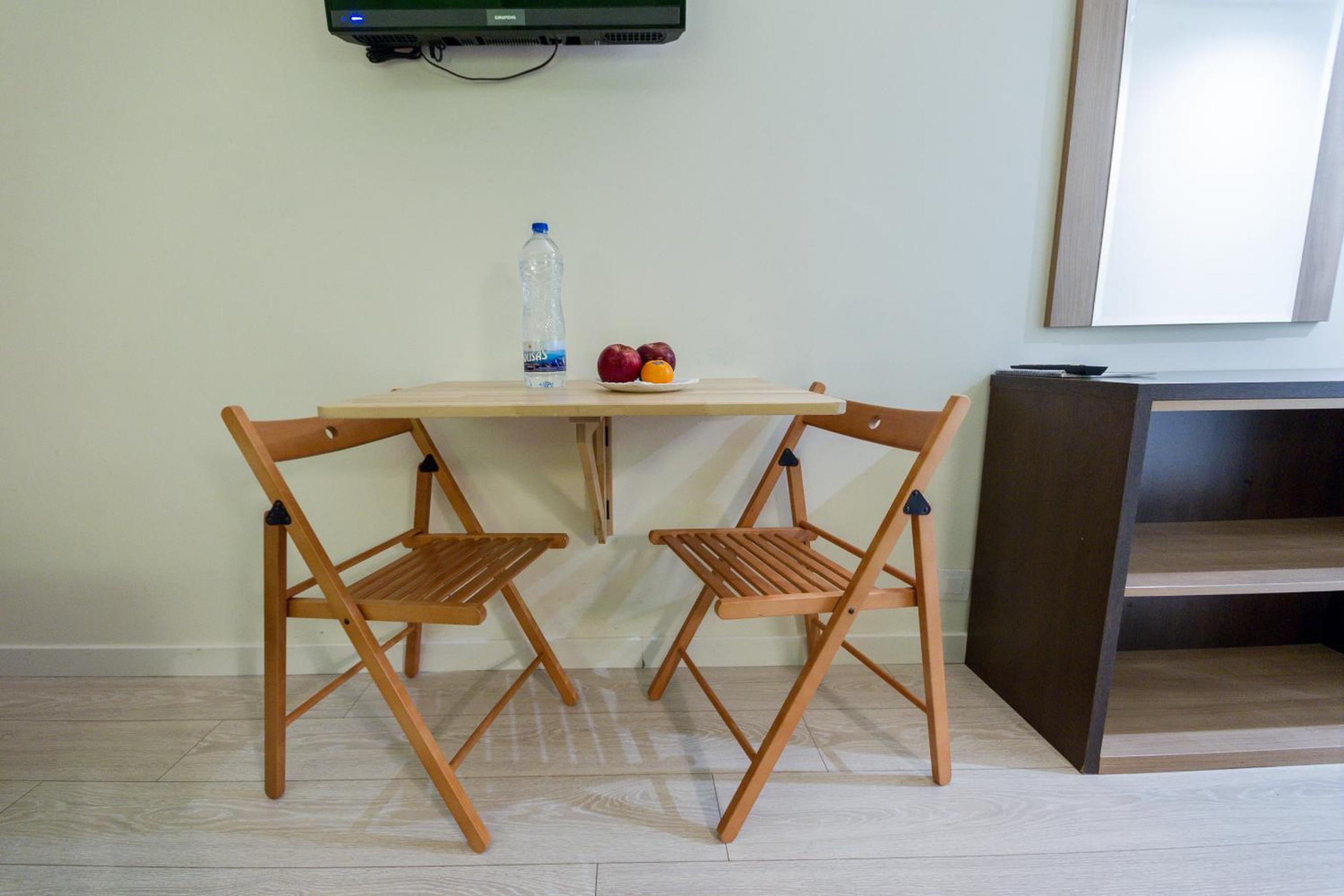 Double or Twin Room thumbnail 5