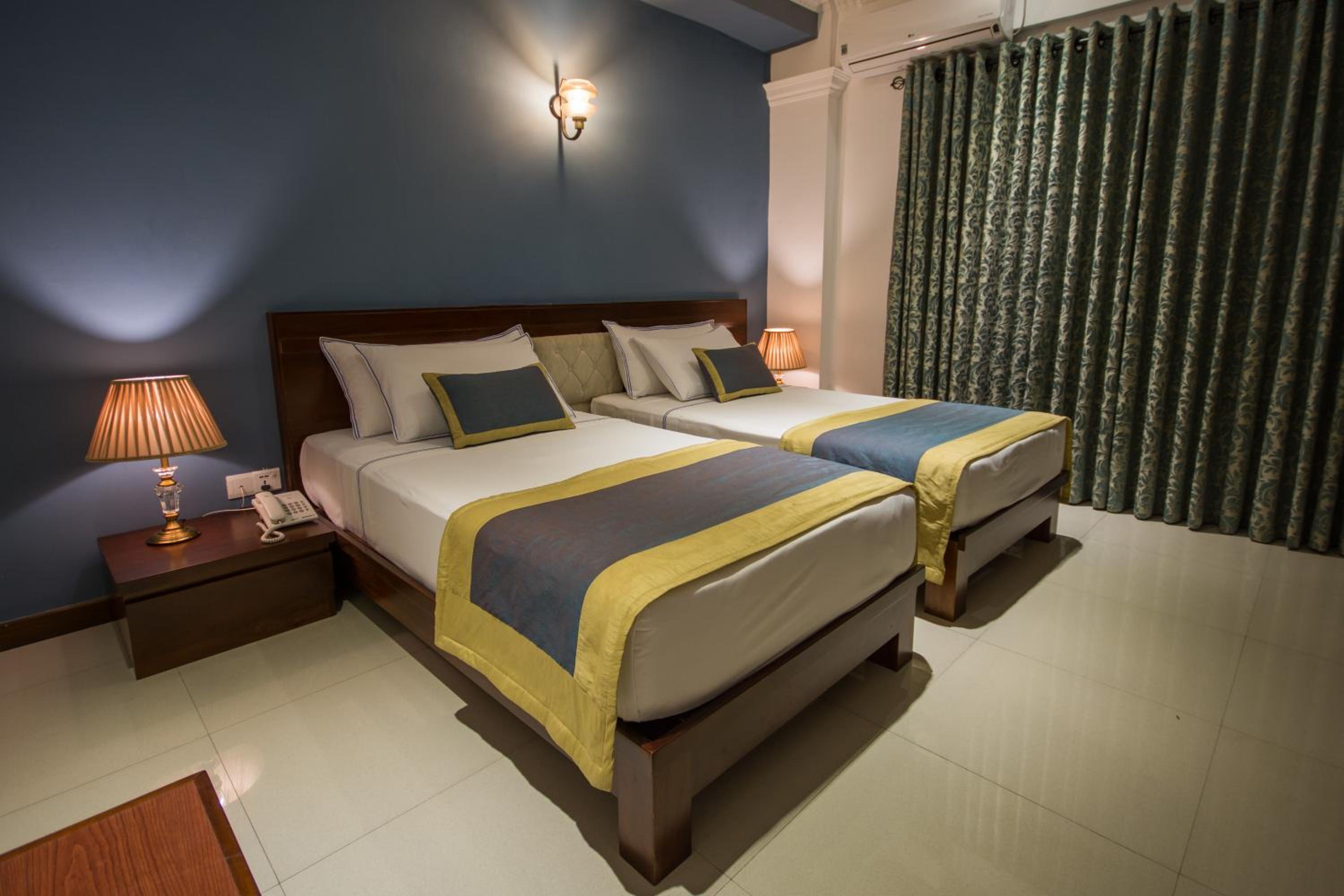Deluxe Twin Room photo 2