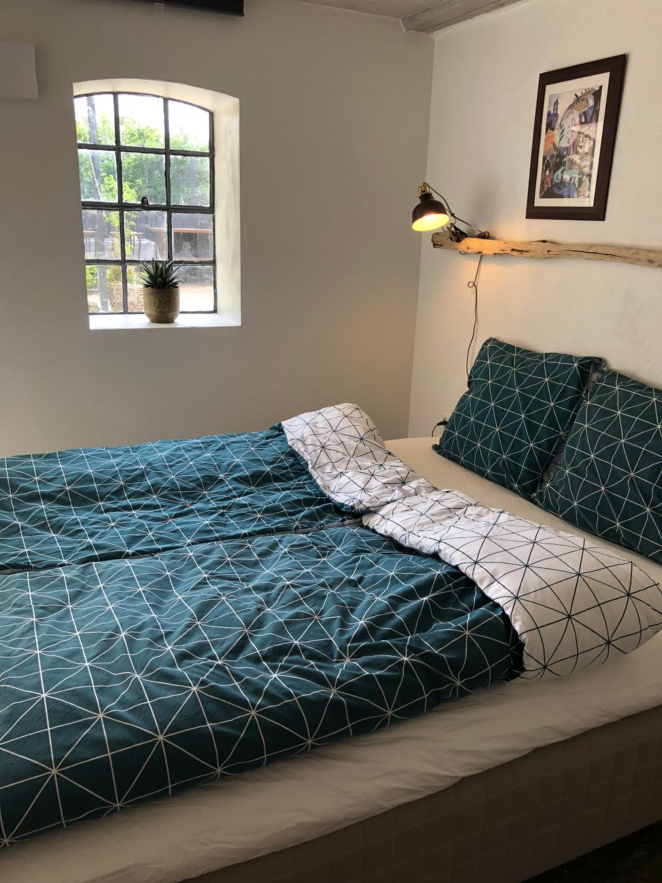 Double or Twin Room with Private Bathroom - Photo 6