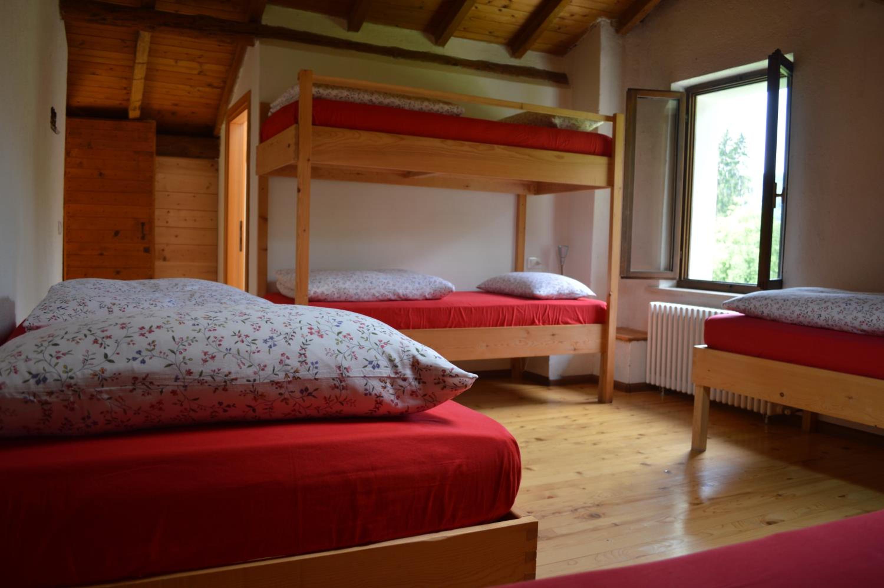 Quadruple Room - Photo 2