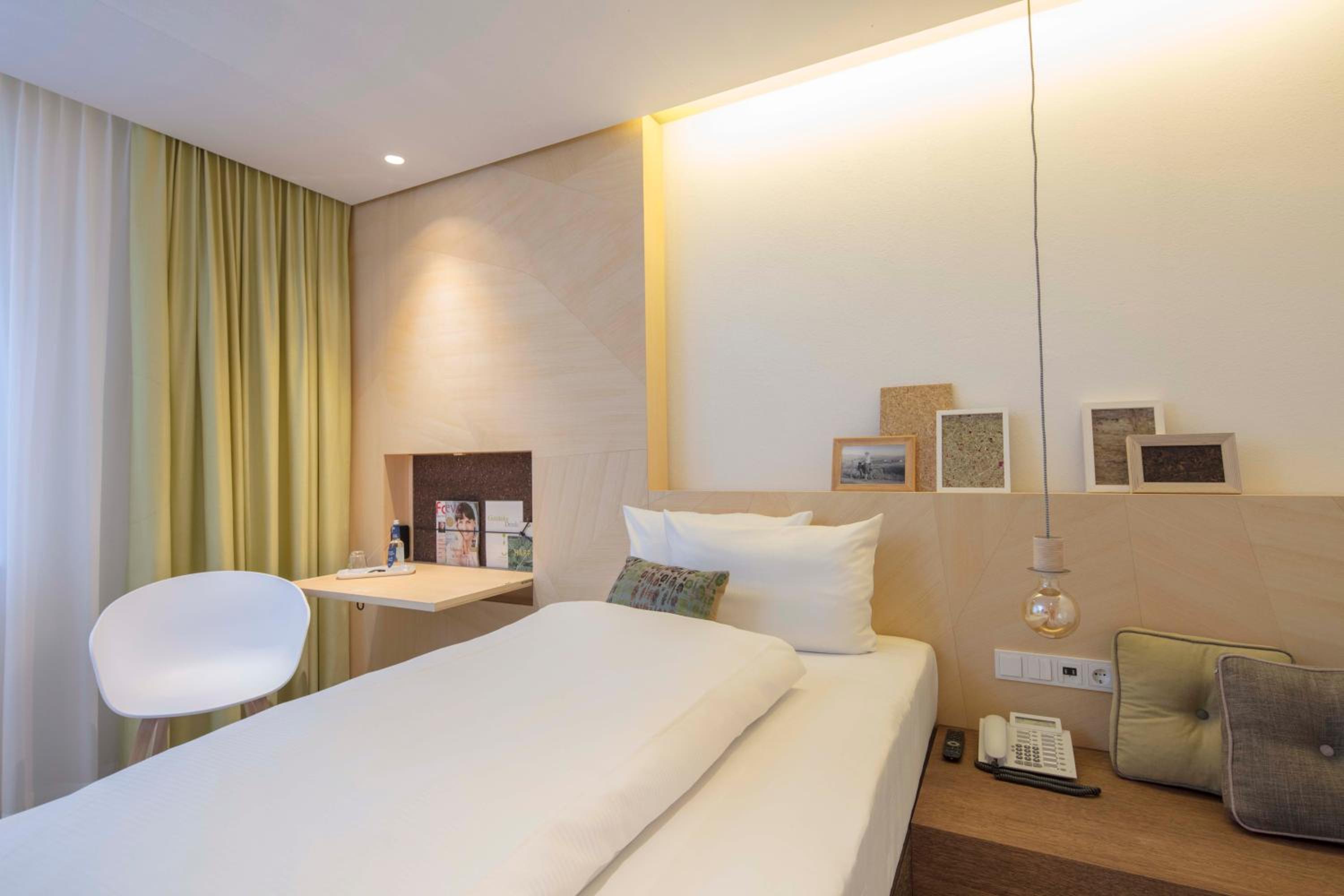 Single Room photo 1