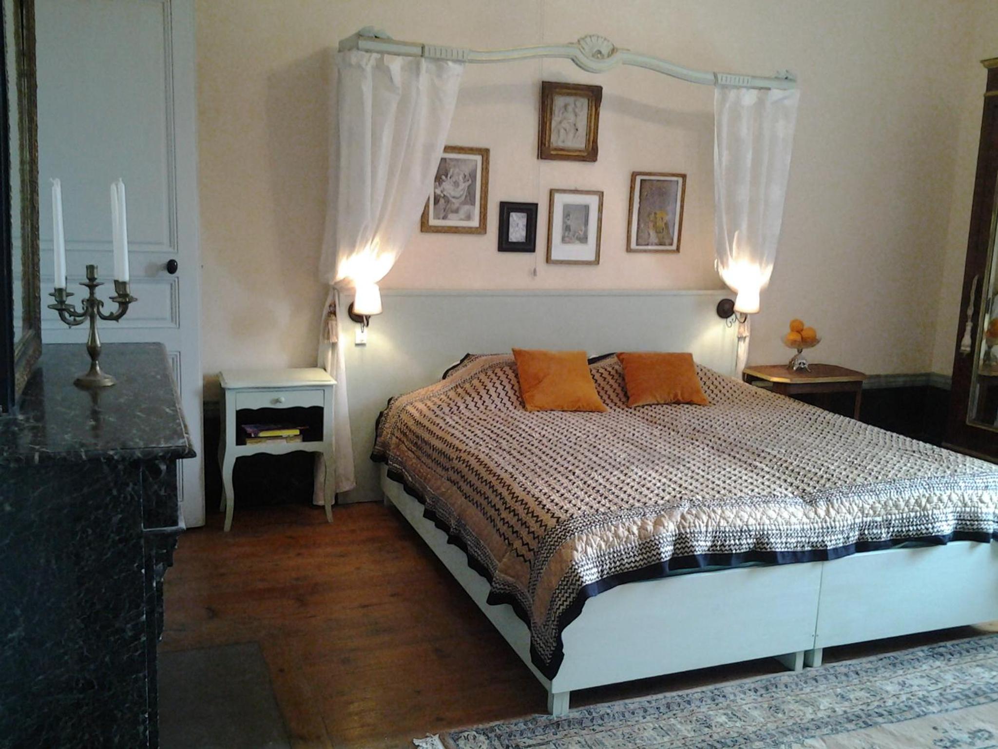Family Room - Josephine photo 1