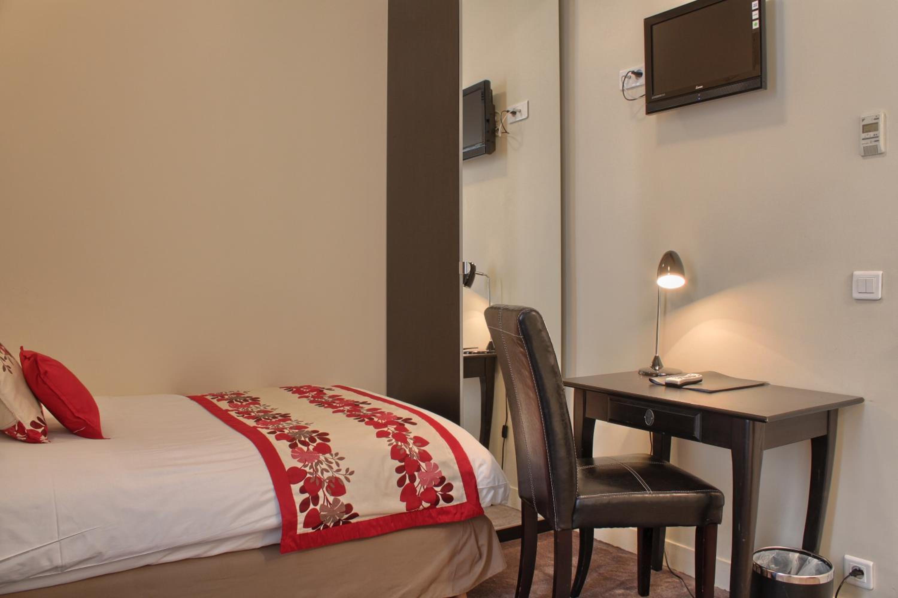 Single Room photo 3