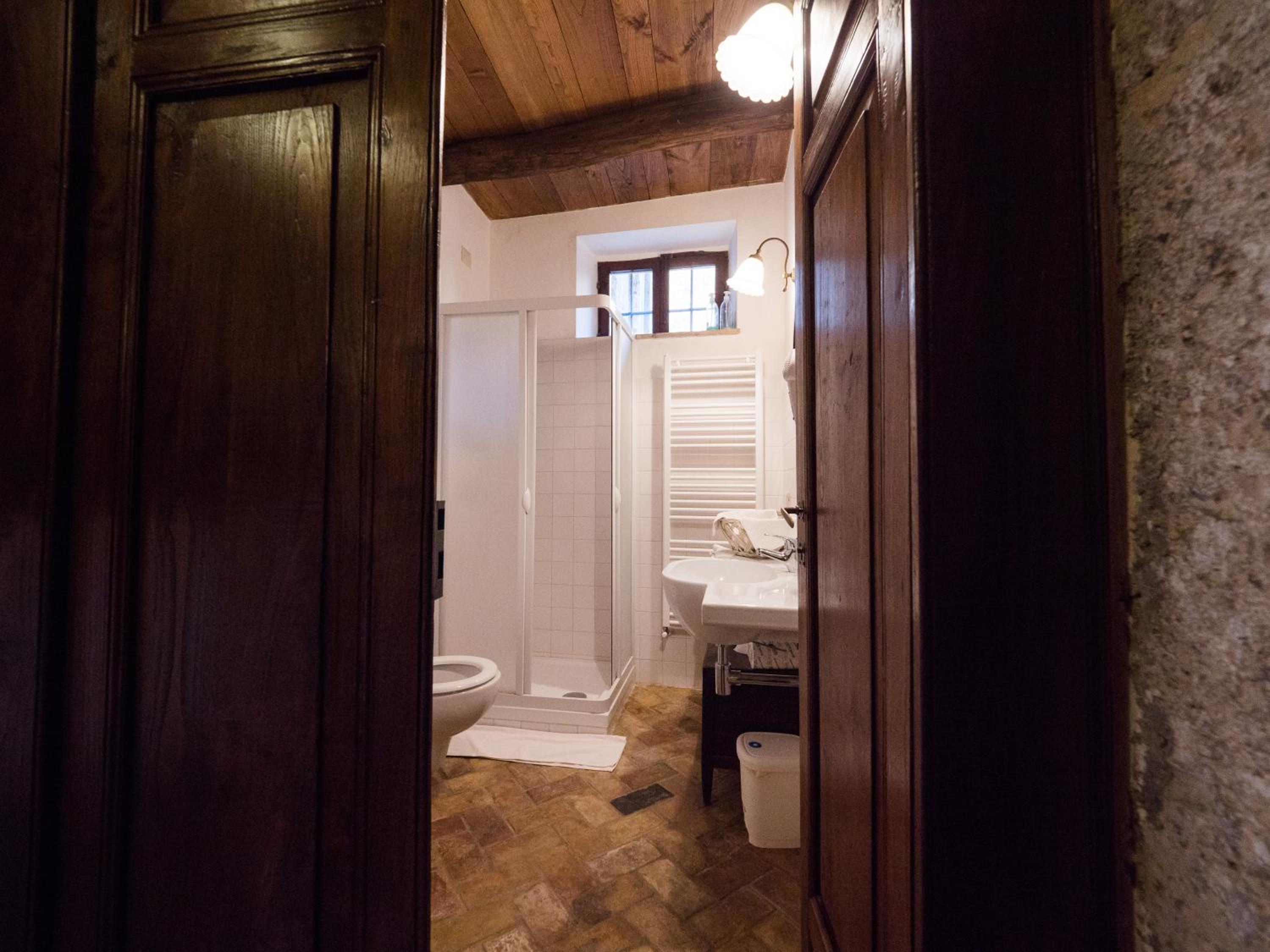 Two-Bedroom Apartment - Photo 3
