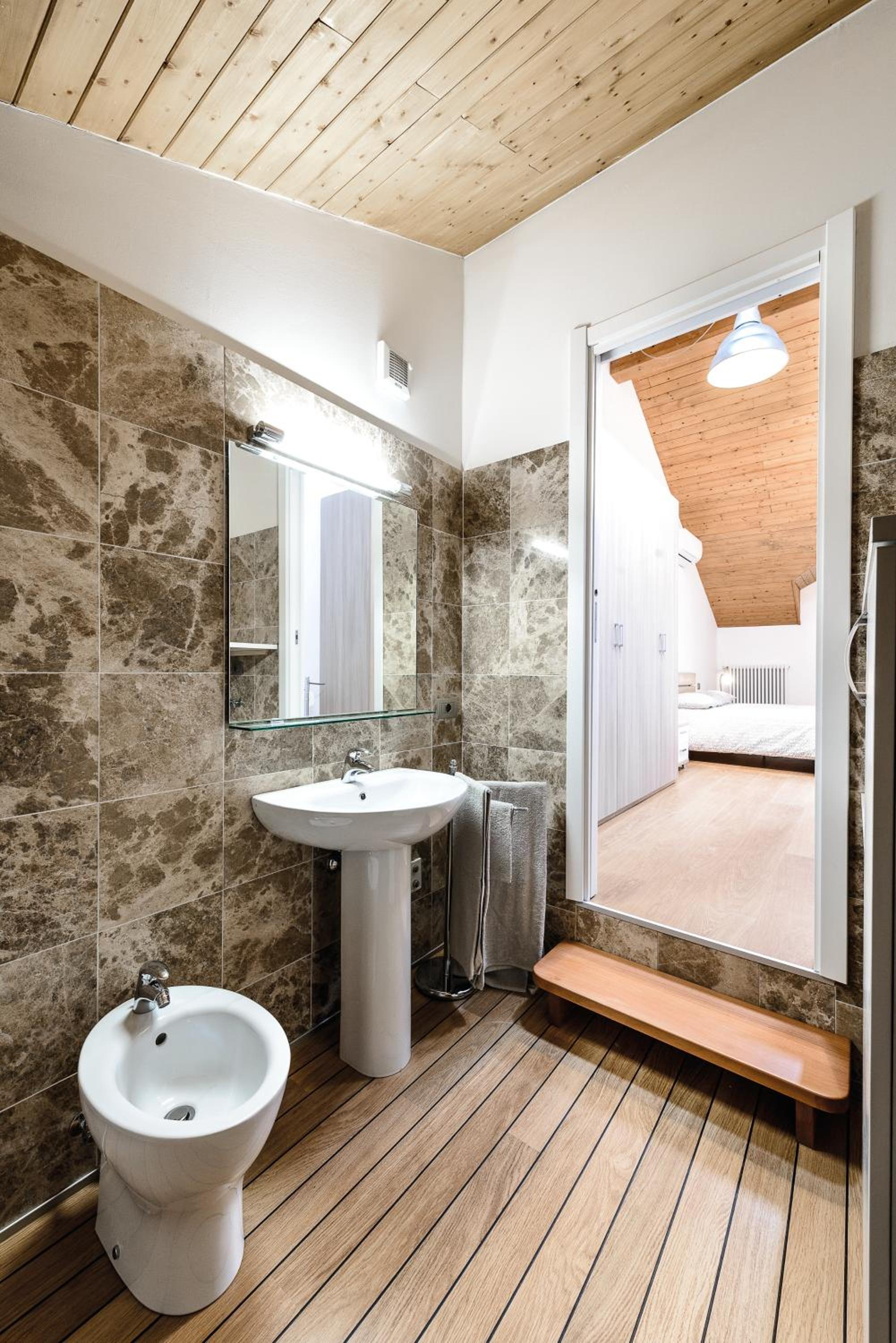 Maisonette photo 2