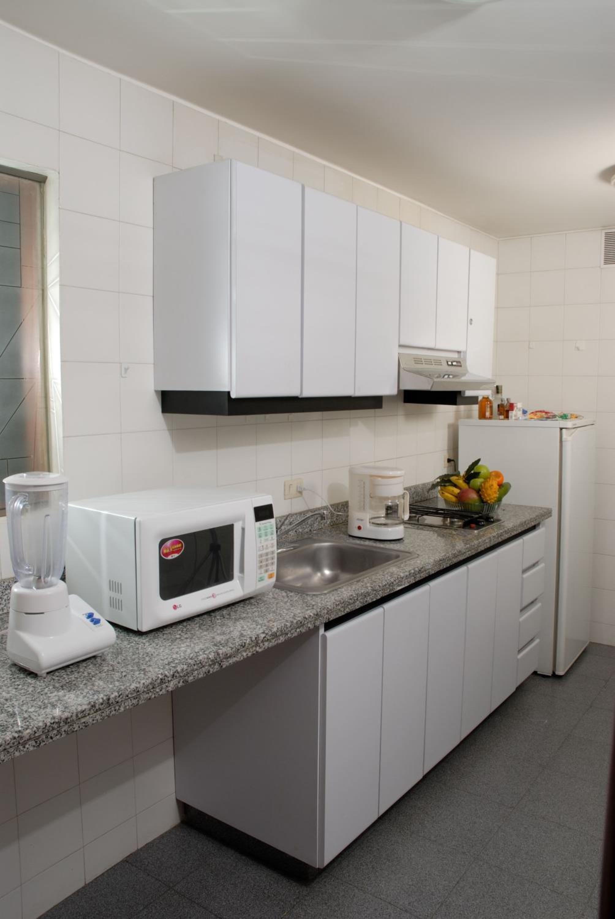 Family Suite - Photo 9