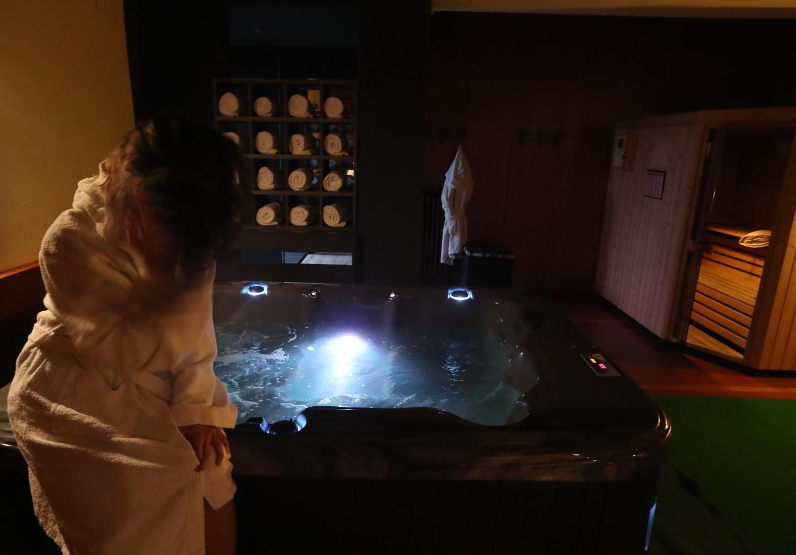 Double Or Twin Room With Spa Access