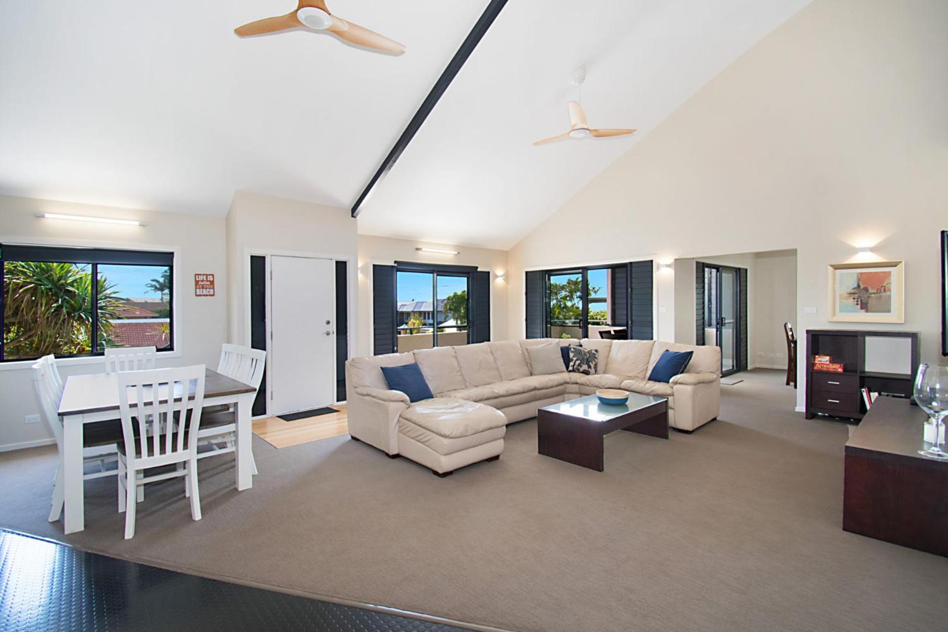Four-Bedroom House photo 2