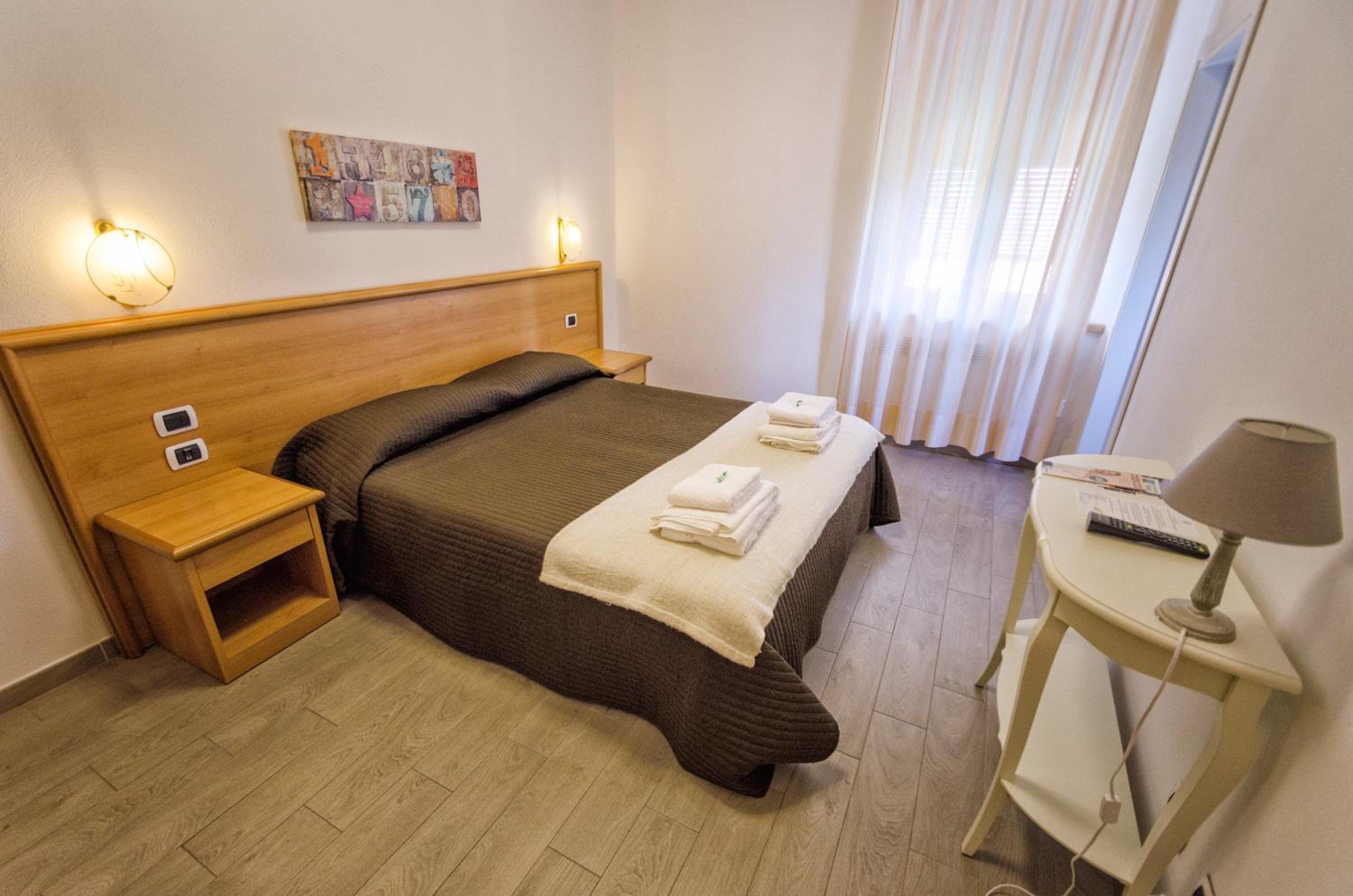 Double or Twin Room photo 1