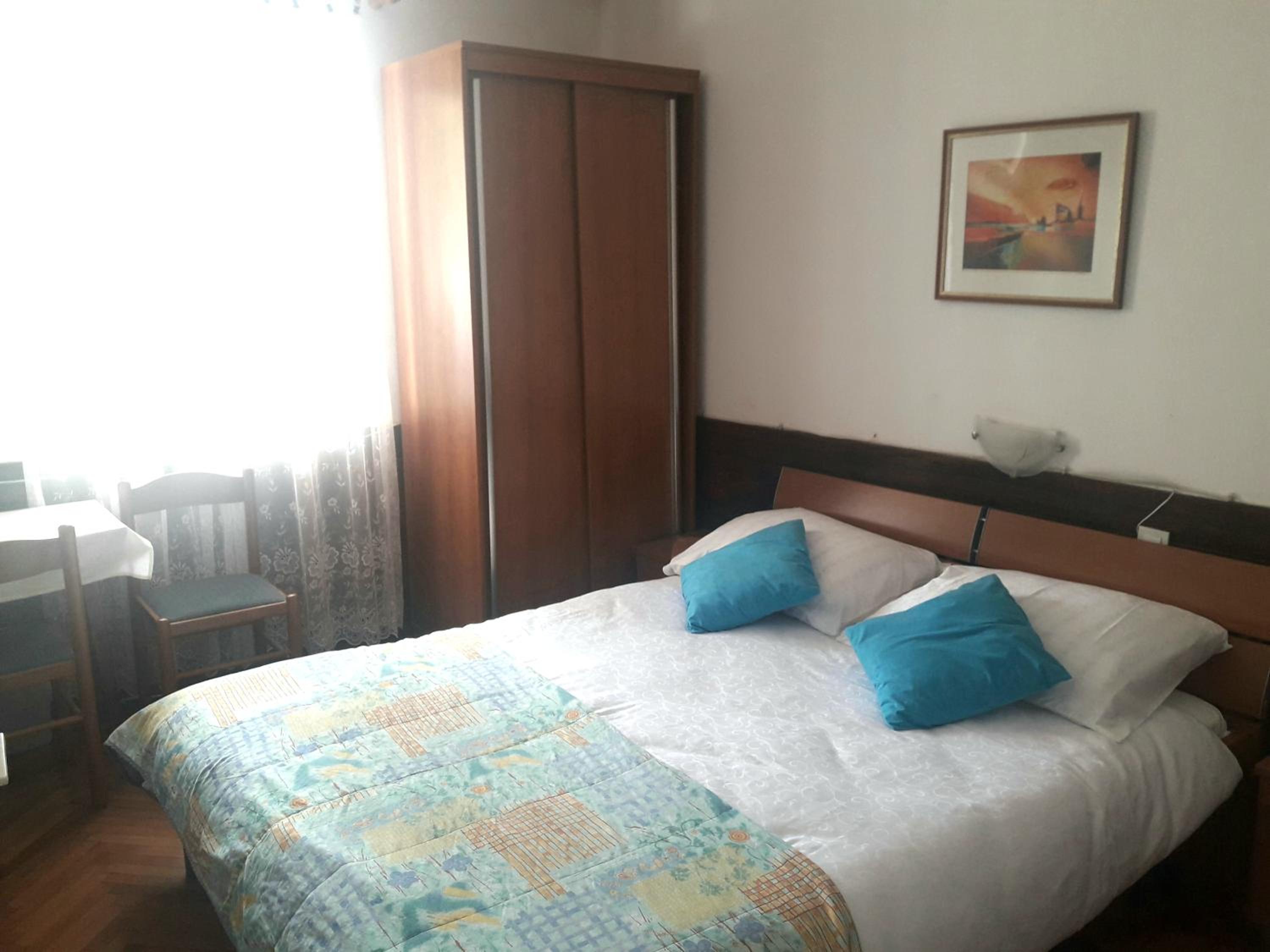 Apartment with Balcony photo 1
