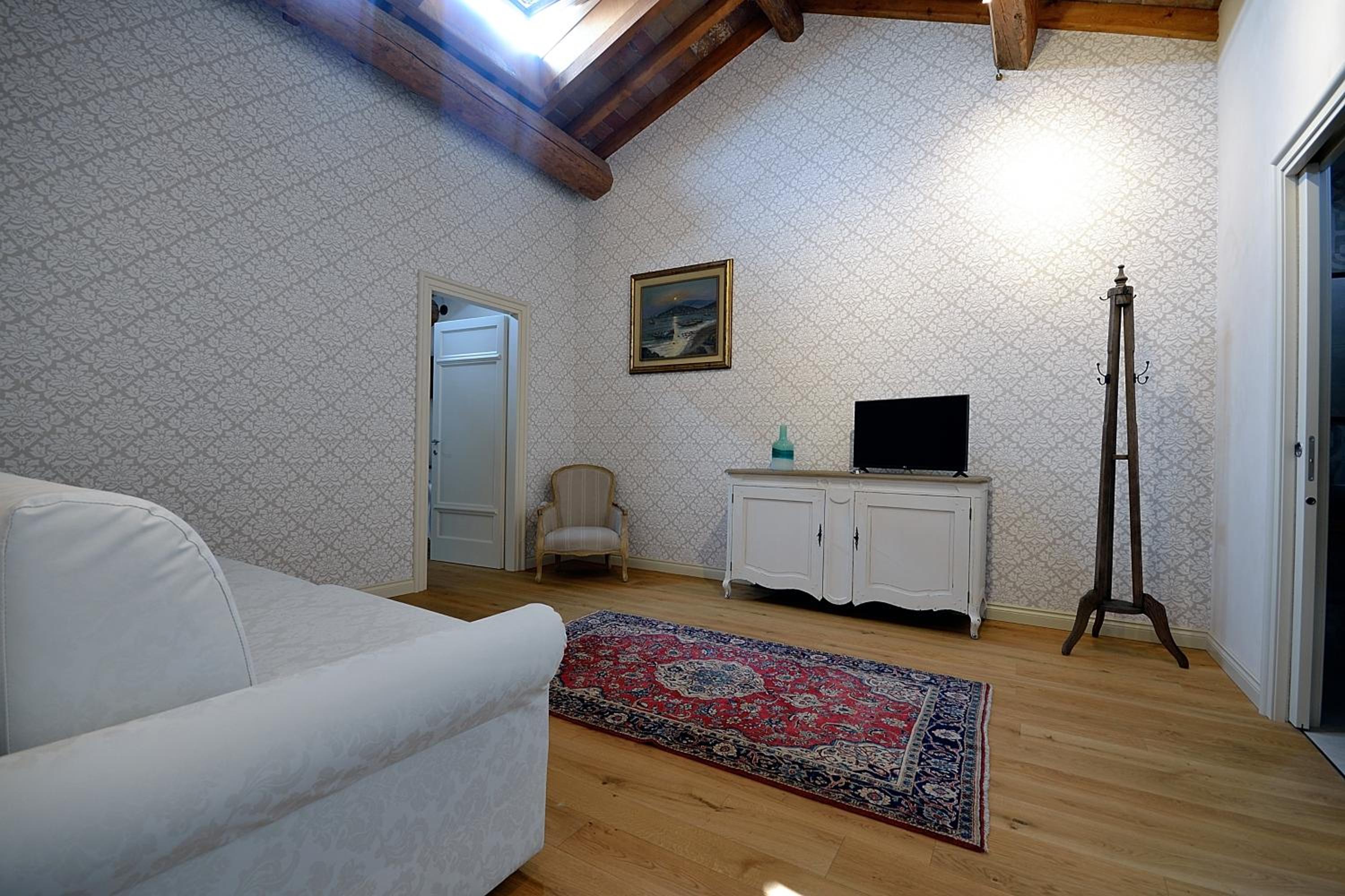 Deluxe Suite photo 1