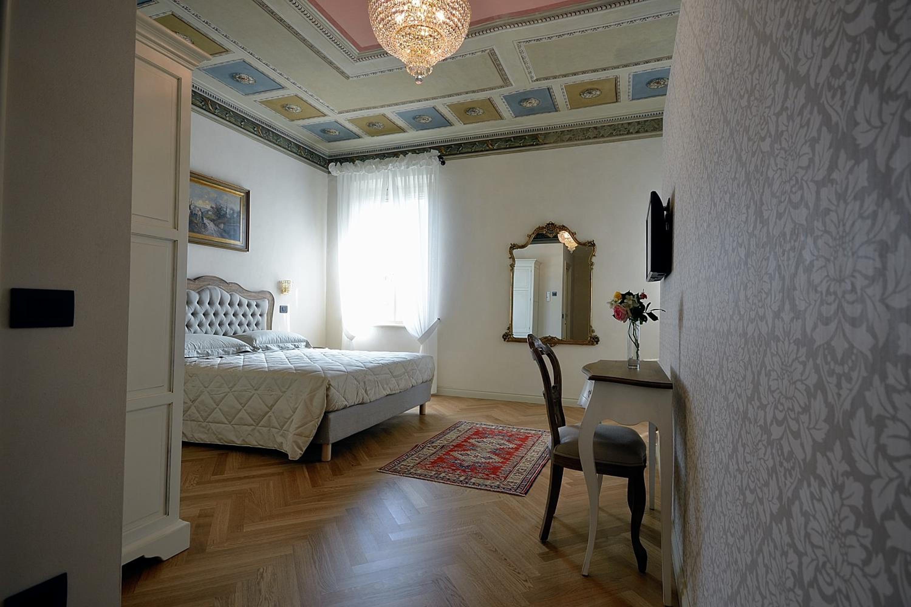 Deluxe Double Room photo 3