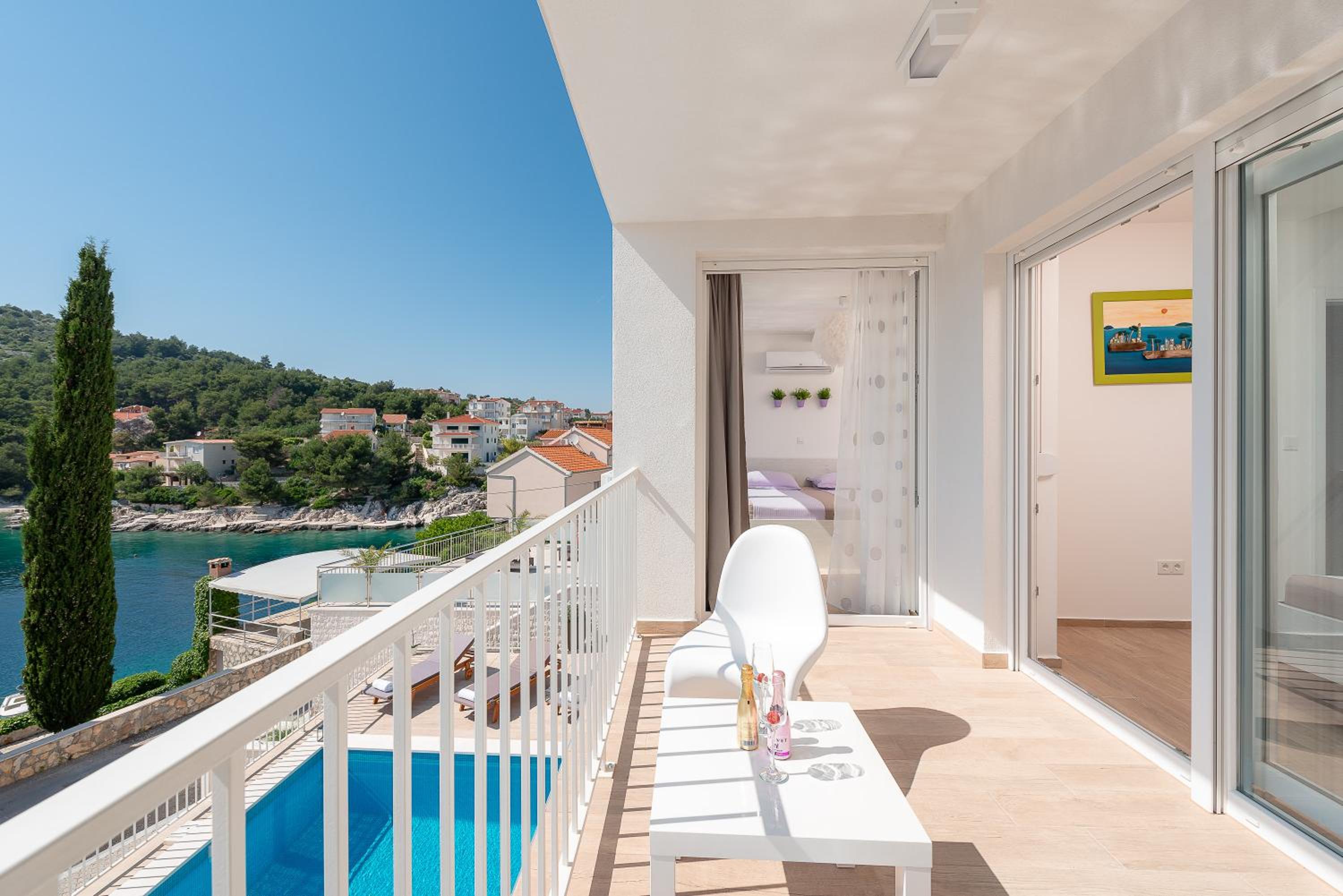 Deluxe Villa photo 2