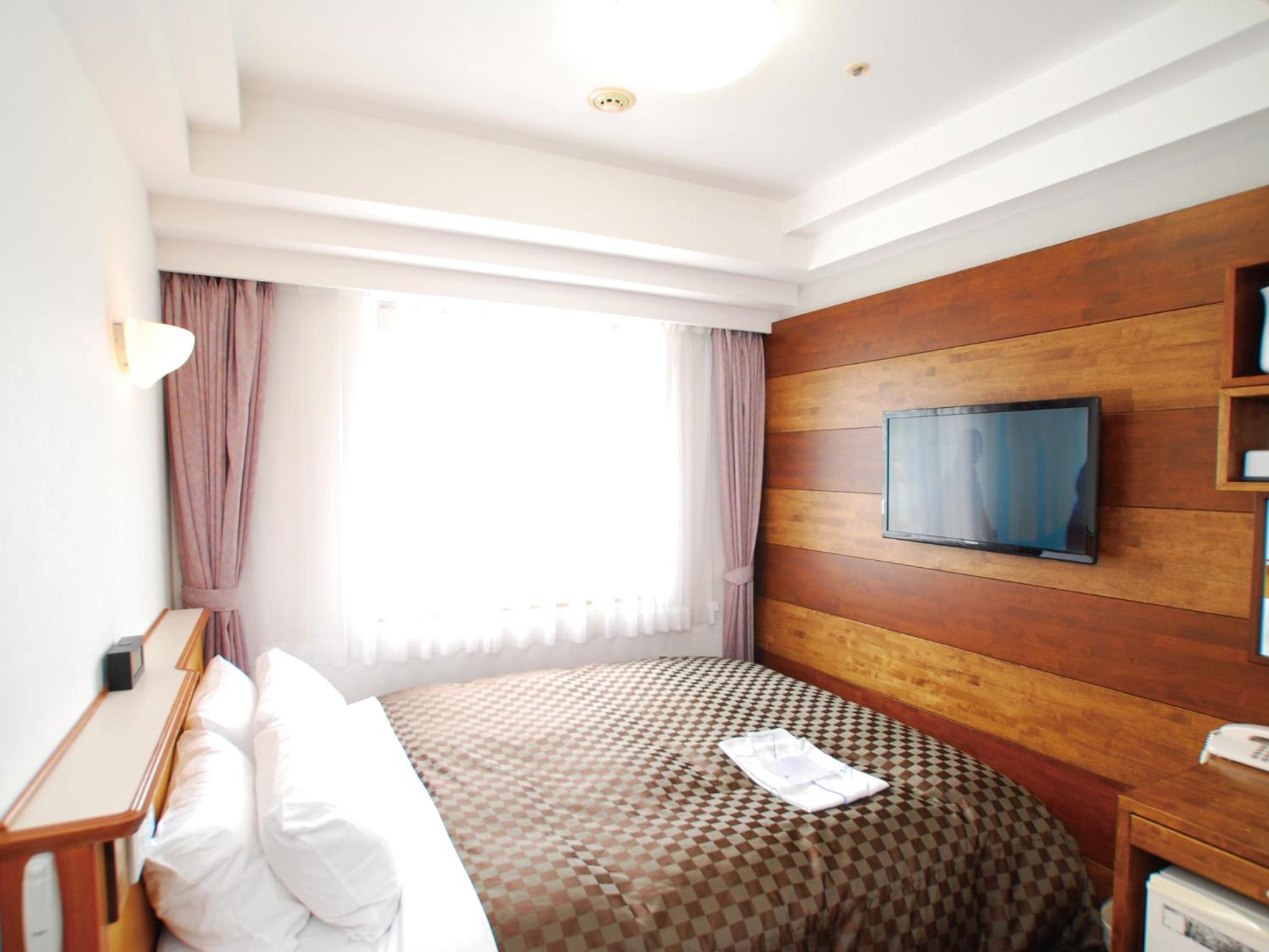 Double Room - Non-Smoking  photo 1