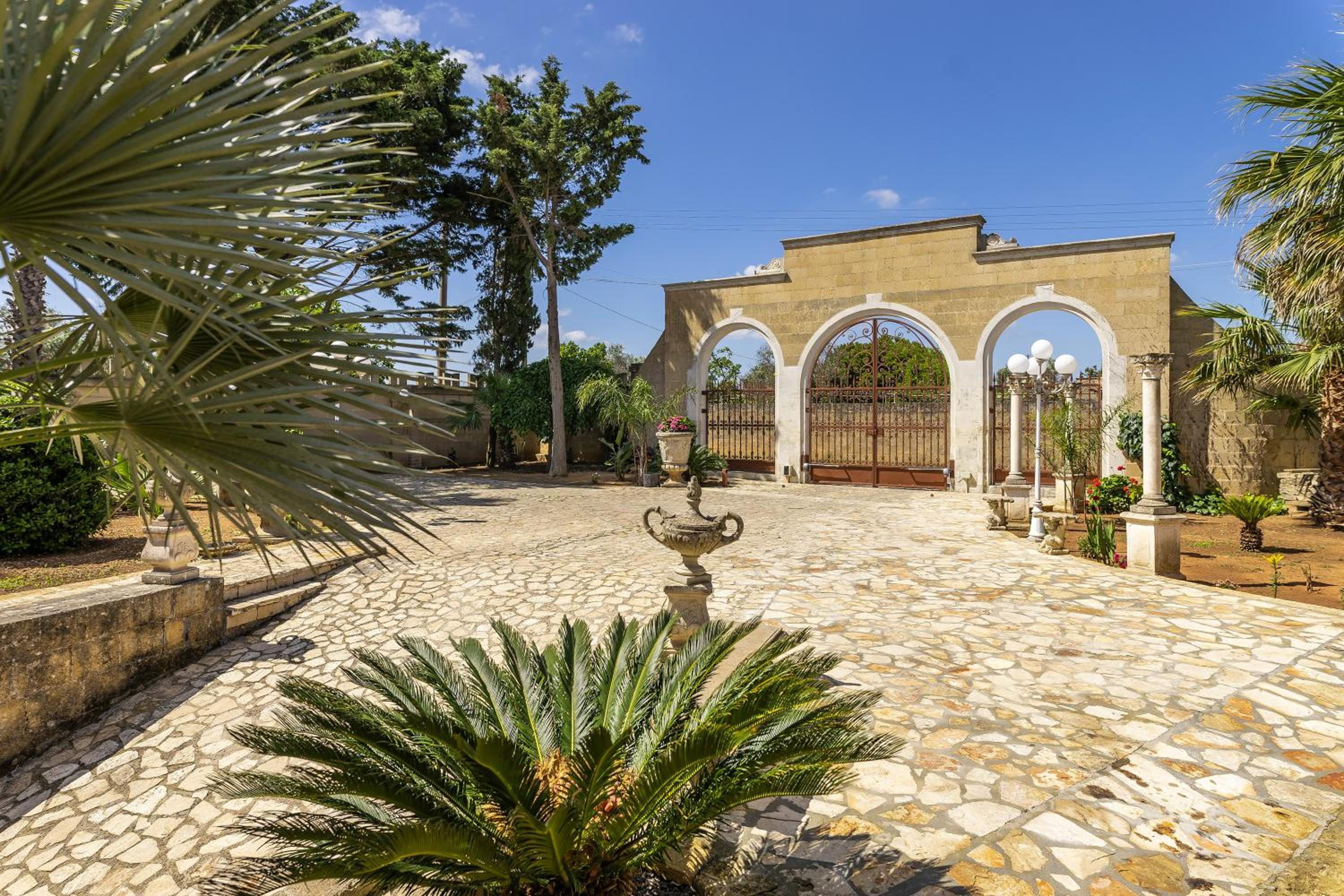 Villa with Private Pool photo 3