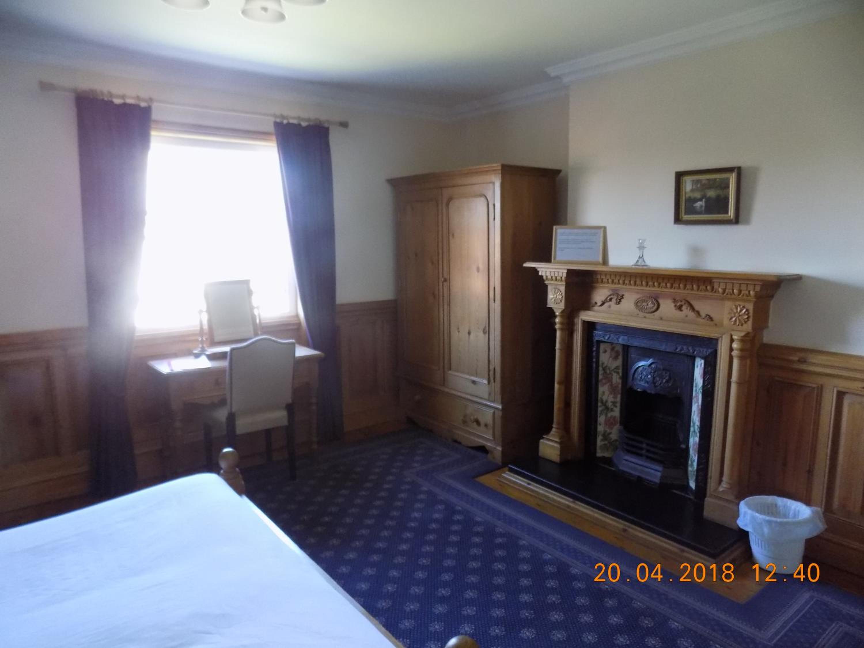 Double Room - Photo 11