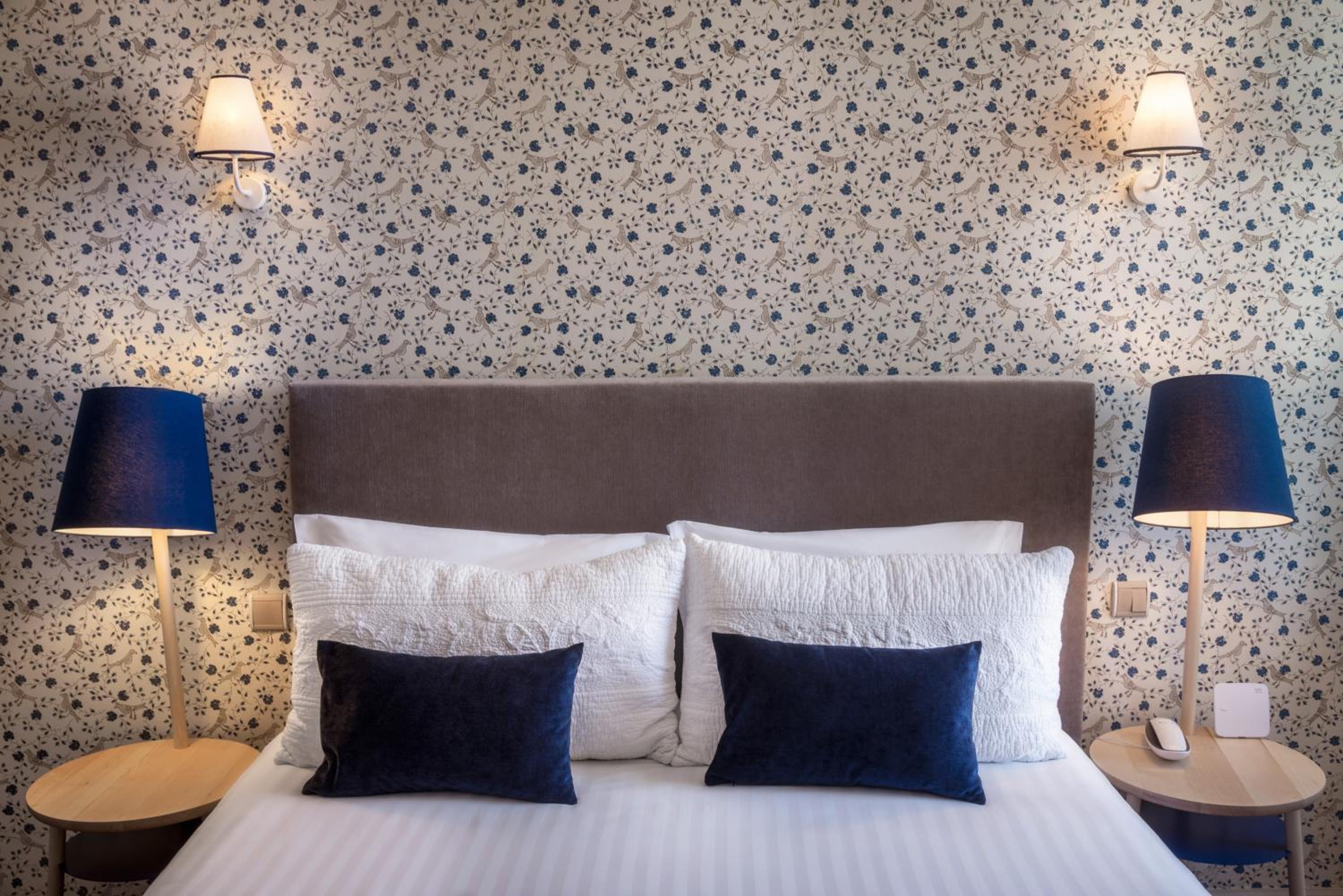 Comfort Room - Photo 1