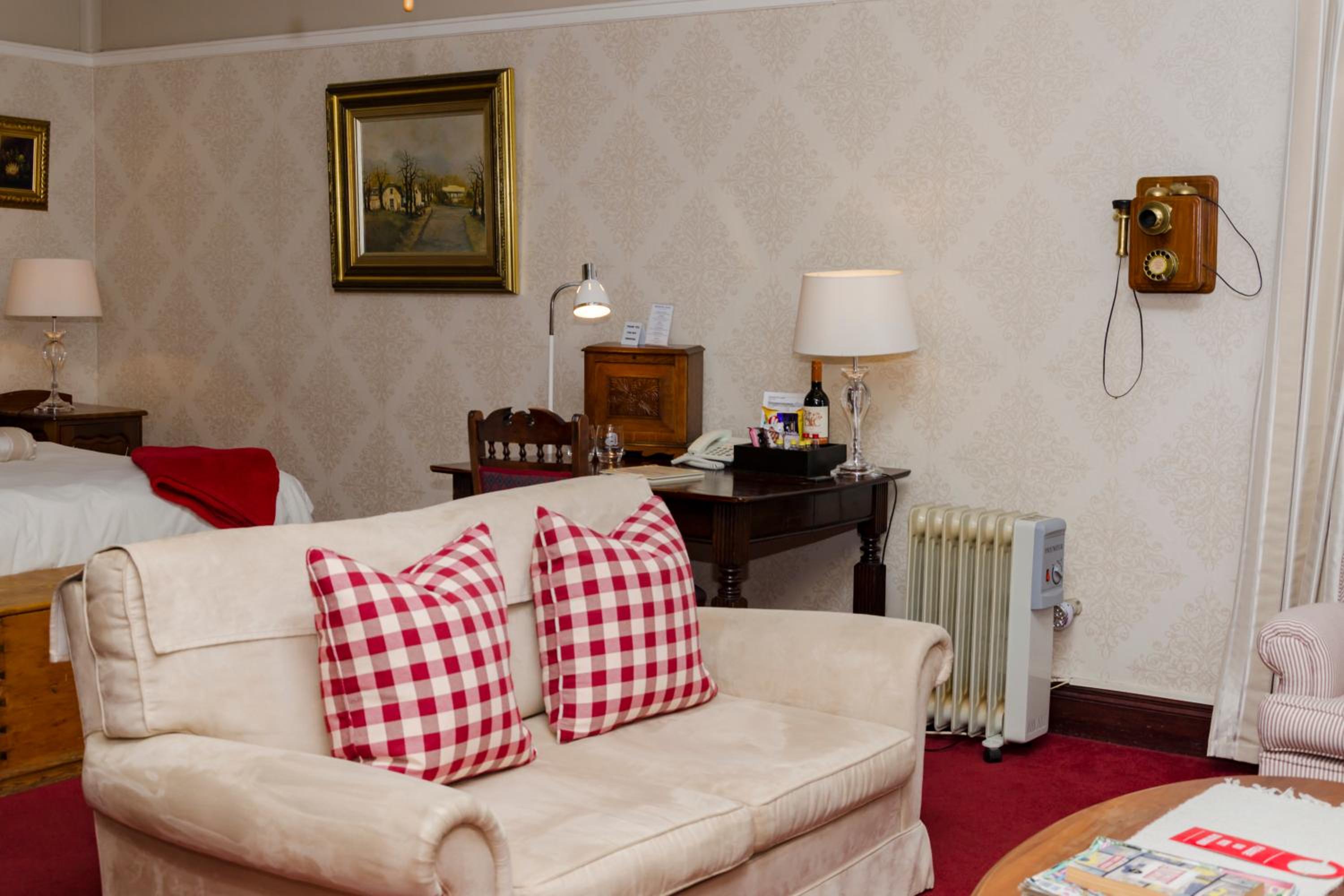 Twin/Double Room - Photo 6