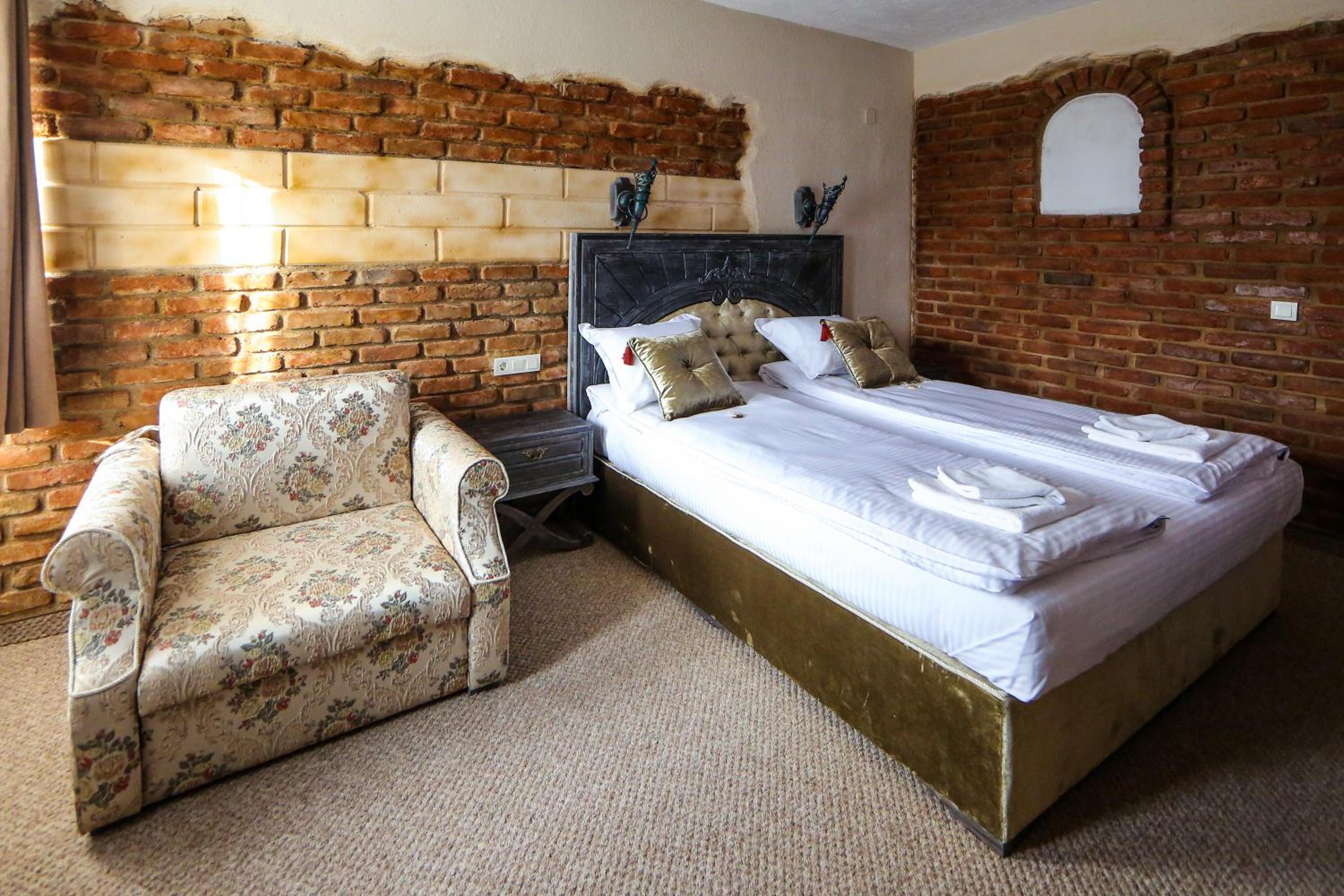 Standard Double Room - Photo 3
