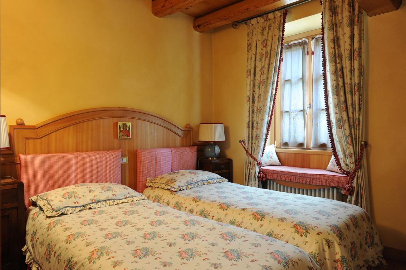 Standard Double Room photo 3