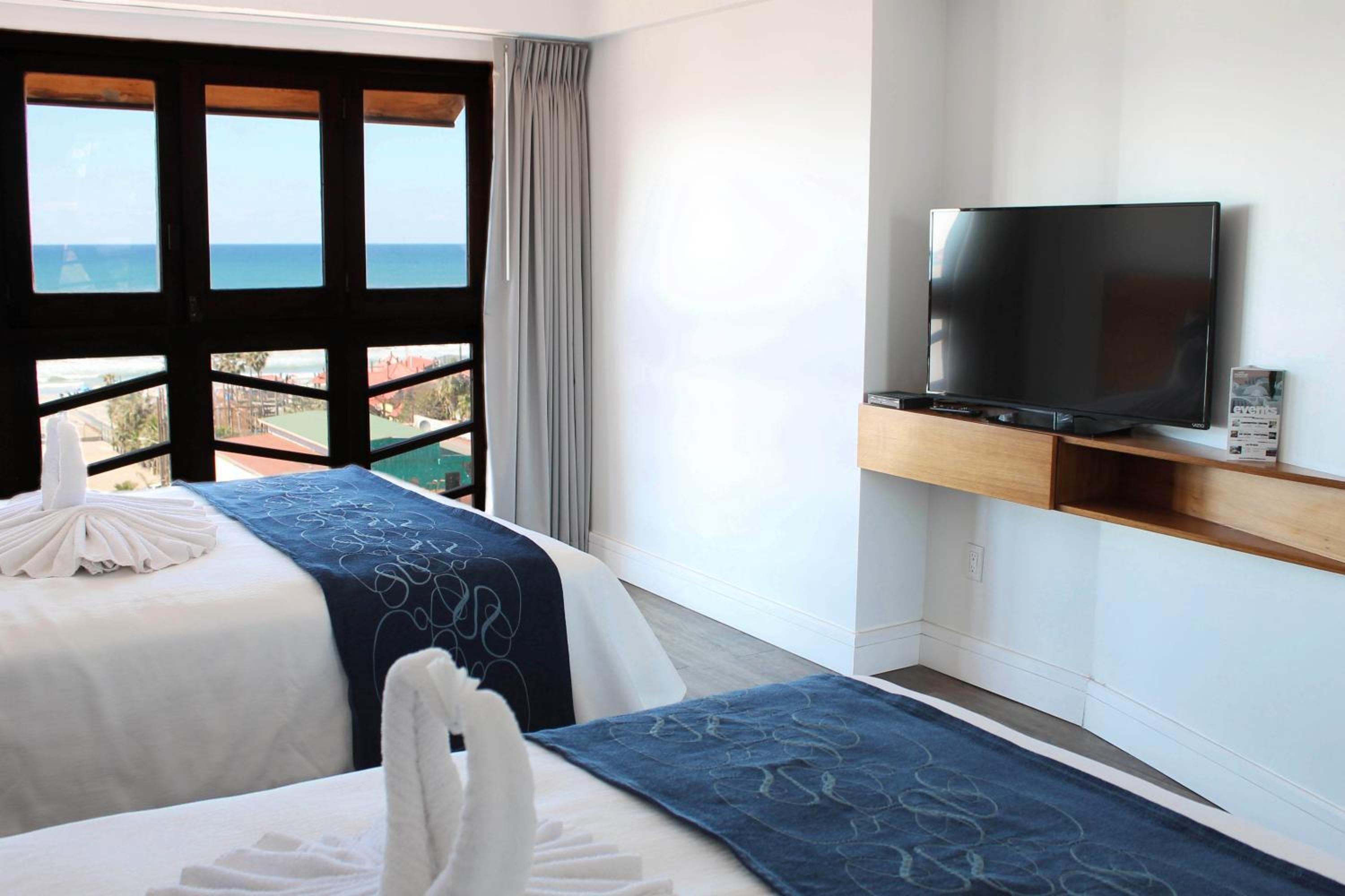 Double Room with Sea View - Photo 5