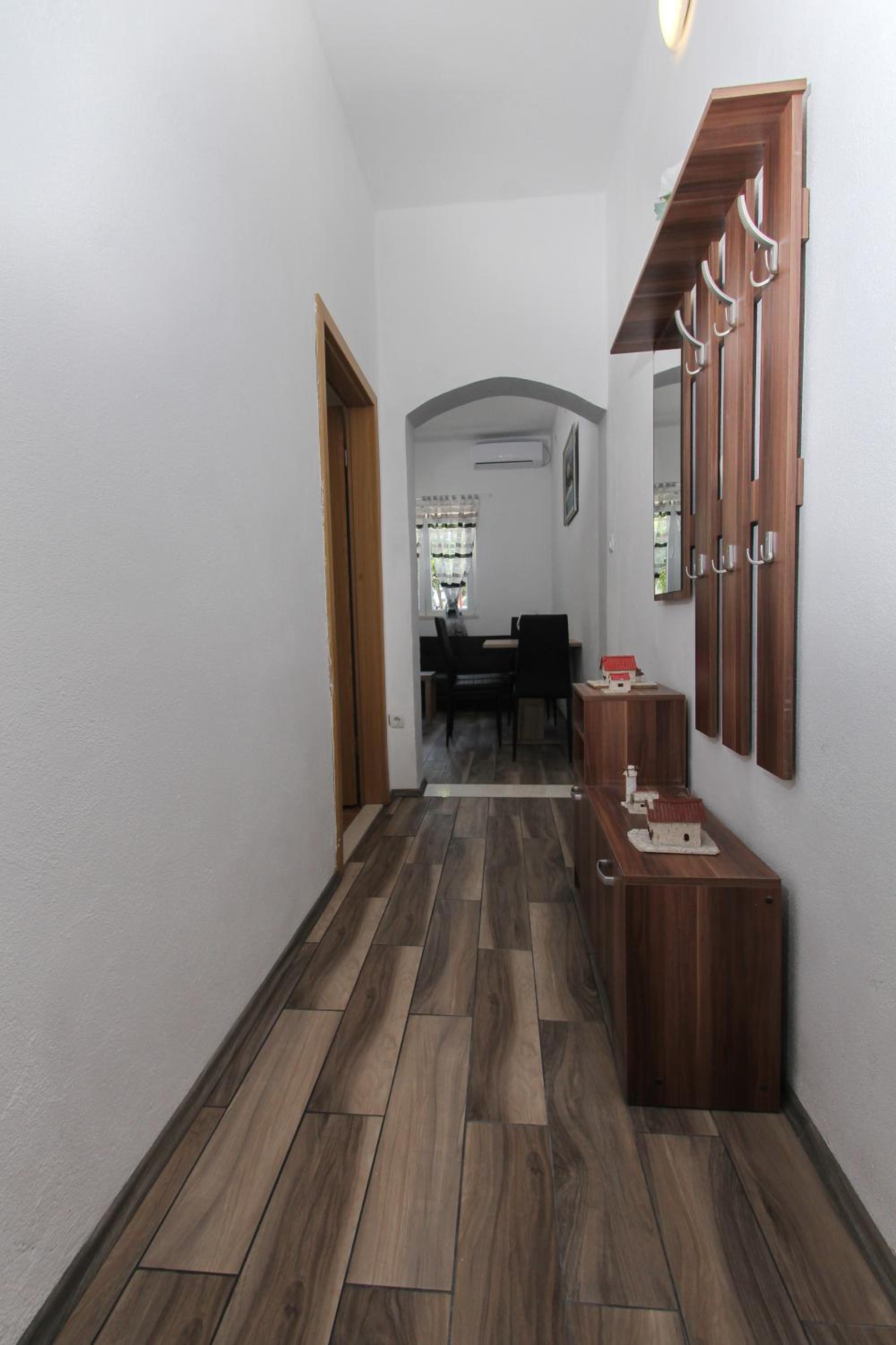 Apartment - Photo 22
