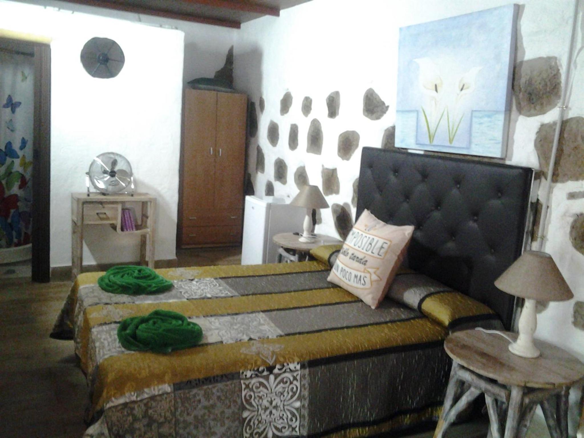 Deluxe Queen Room - Photo 1