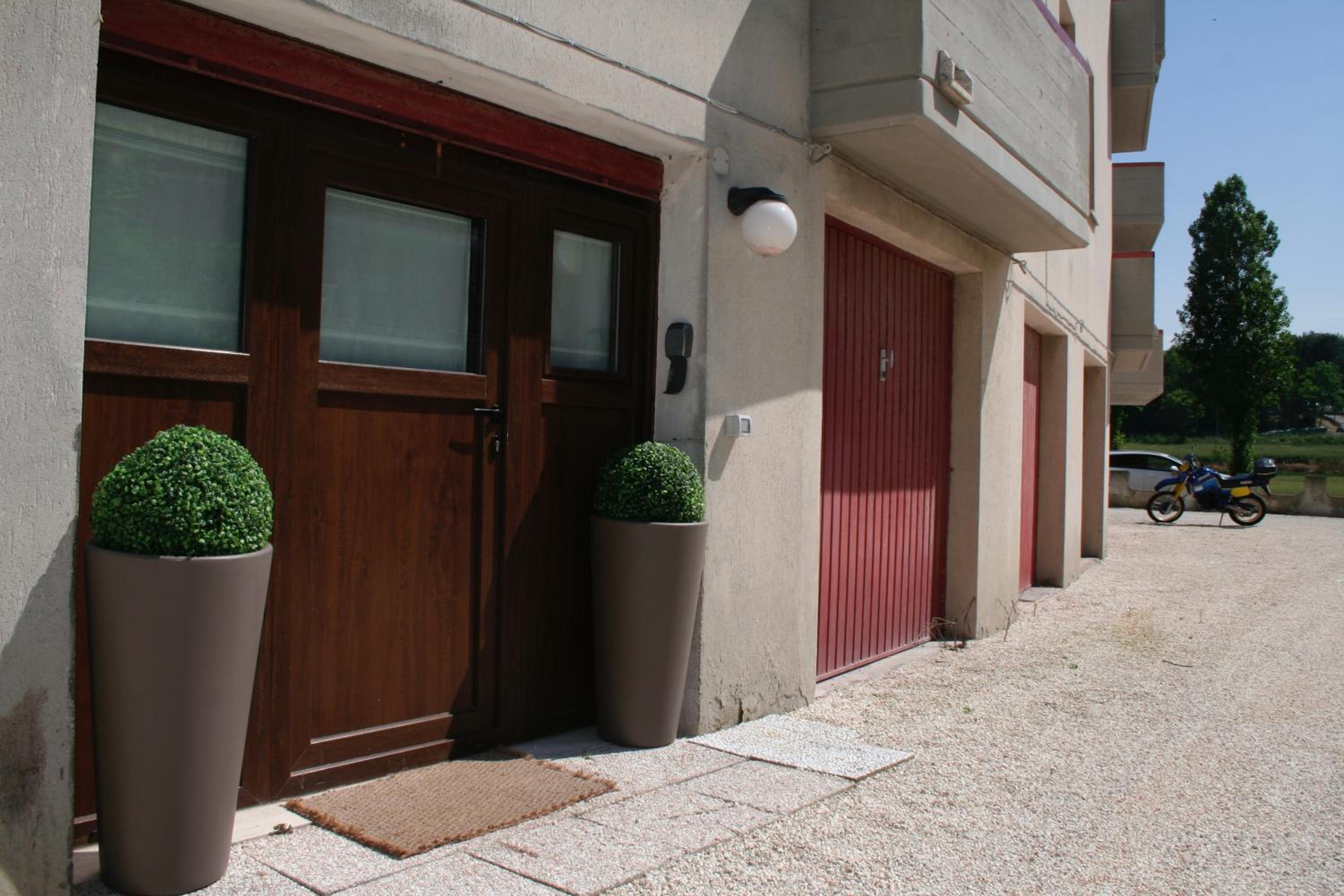 Apartment - Ground Floor photo 2