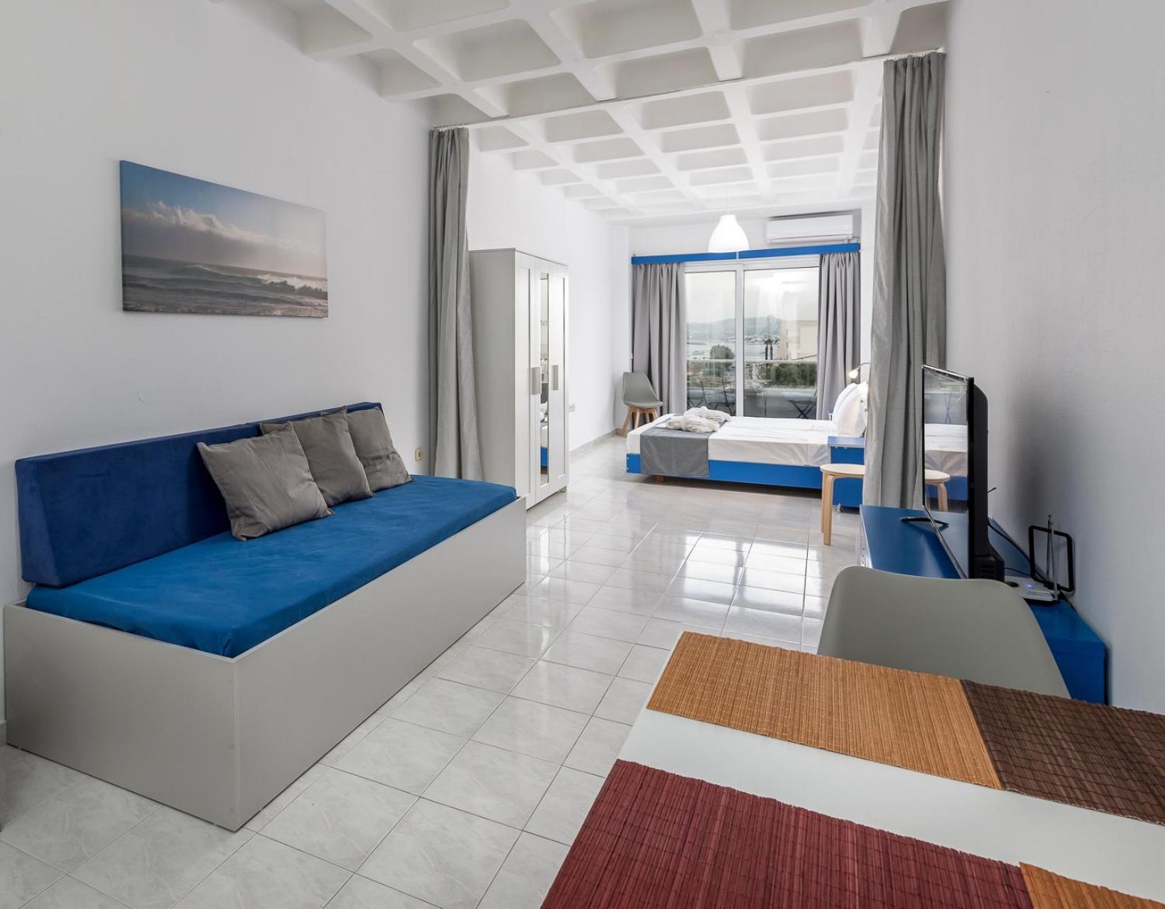 Studio Apartment with Sea View