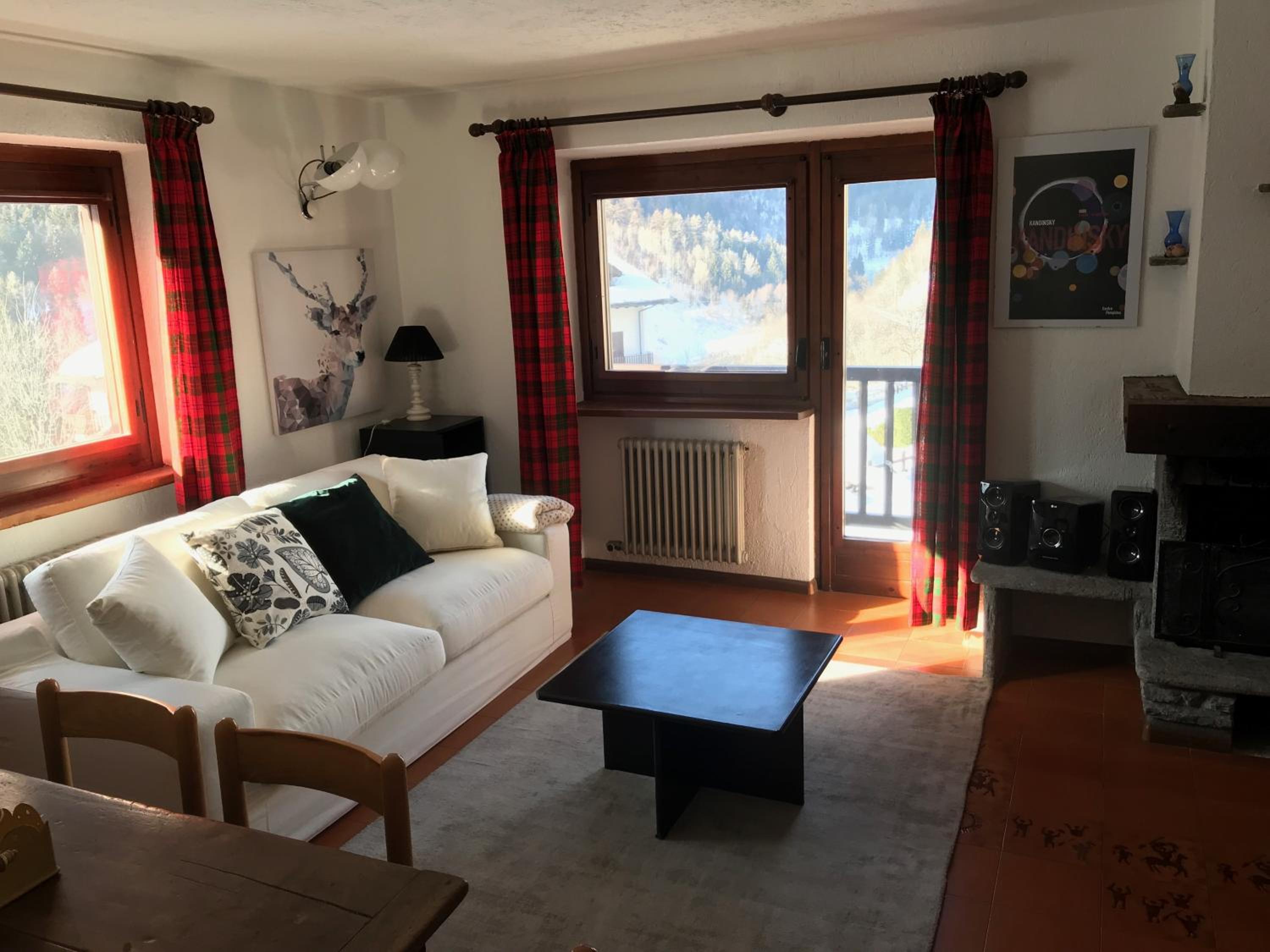 Deluxe Apartment - Photo 1