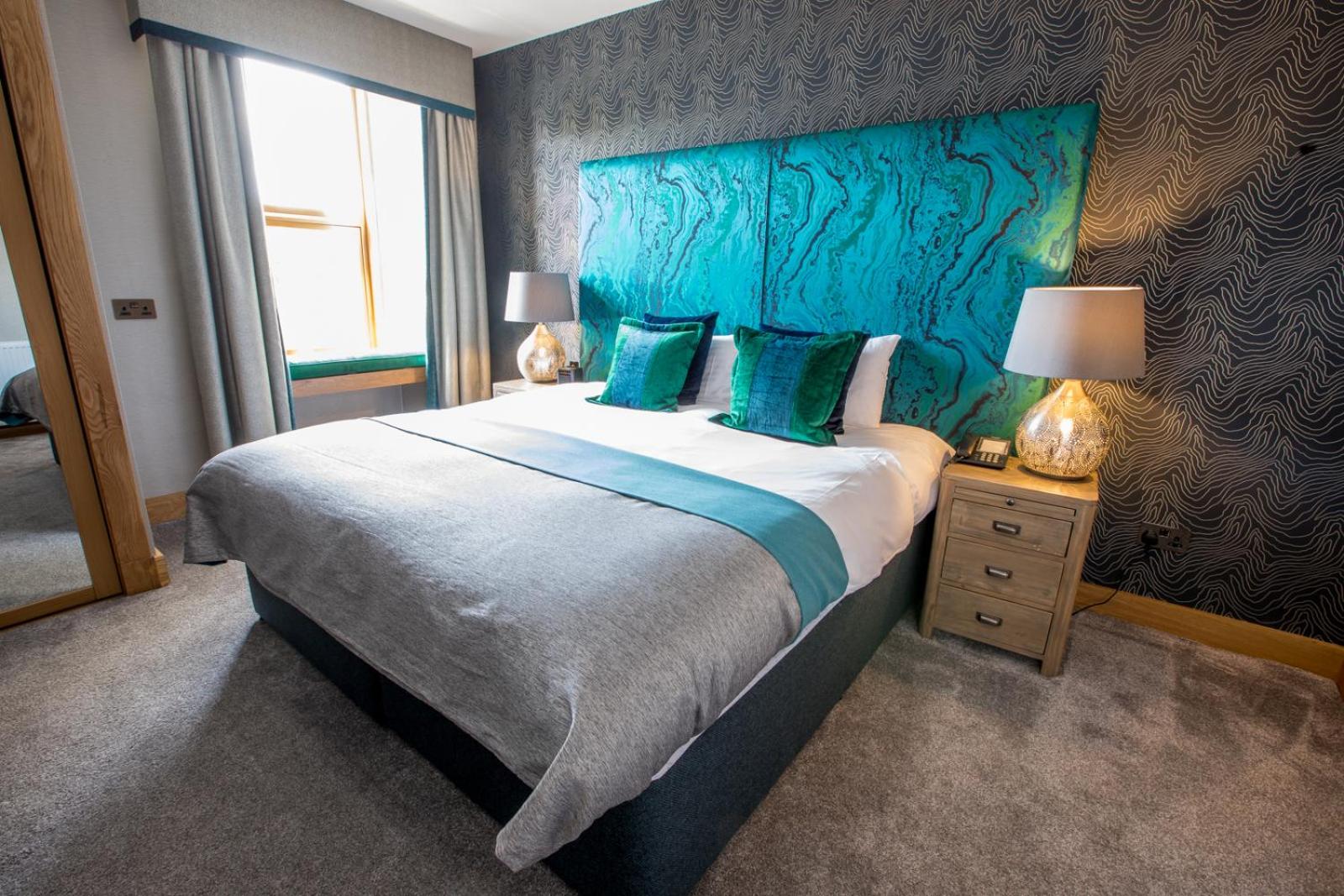 Luxury Double or Twin Room photo 2