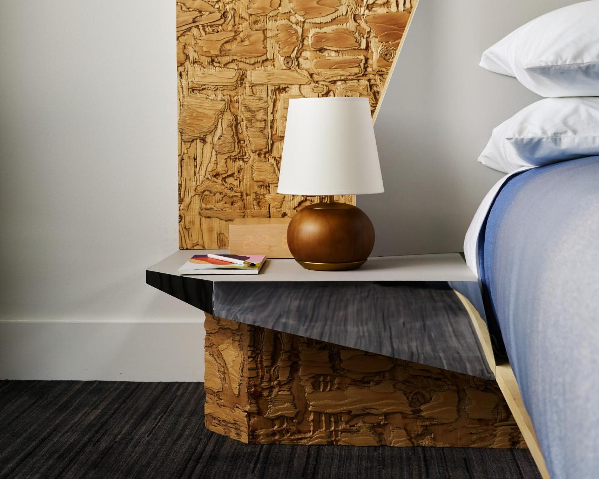 King Room with One King Bed (Non Smoking) thumbnail 6