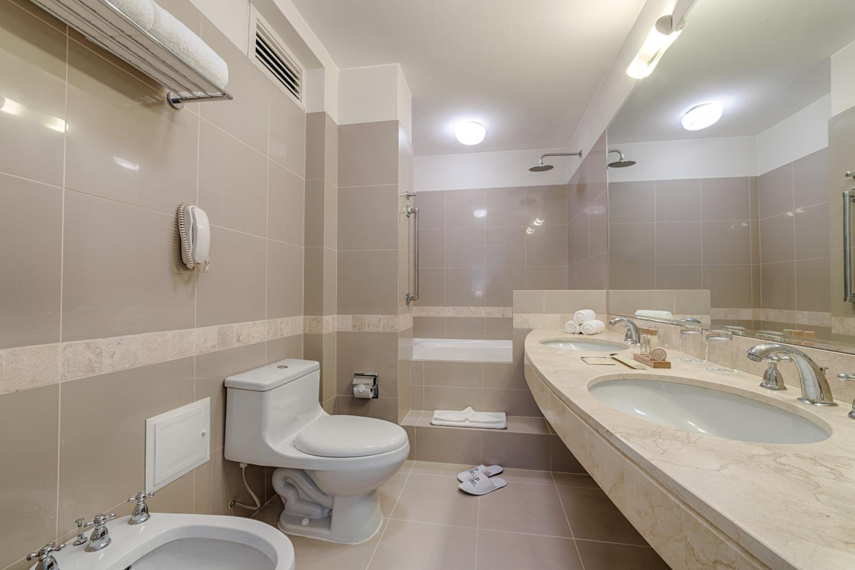 Junior Suite - Photo 8