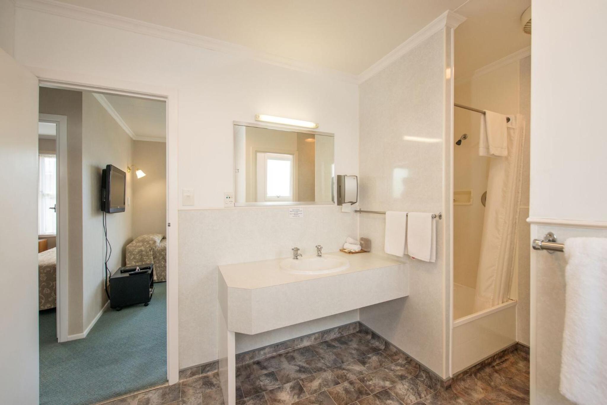 Two-Bedroom Family Suite - Photo 9