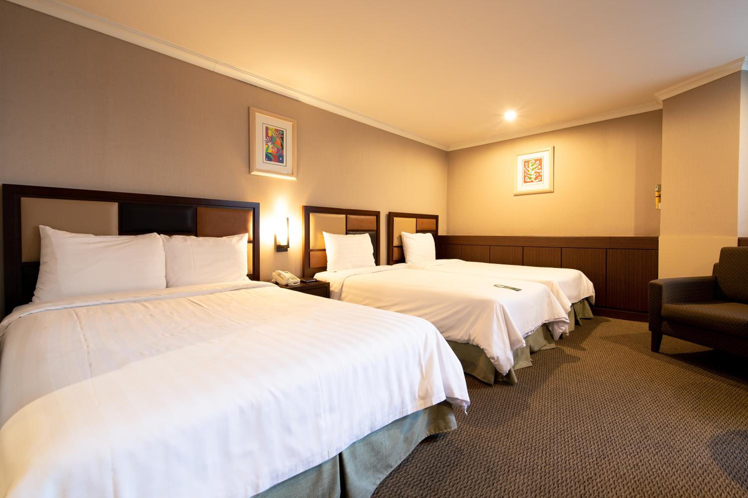 Deluxe Triple Room - Photo 1