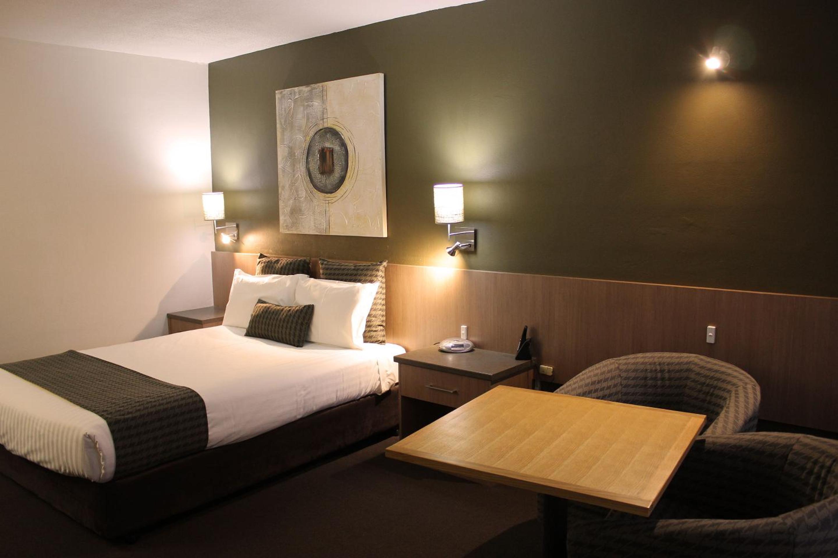 Deluxe Queen Room - Photo 2