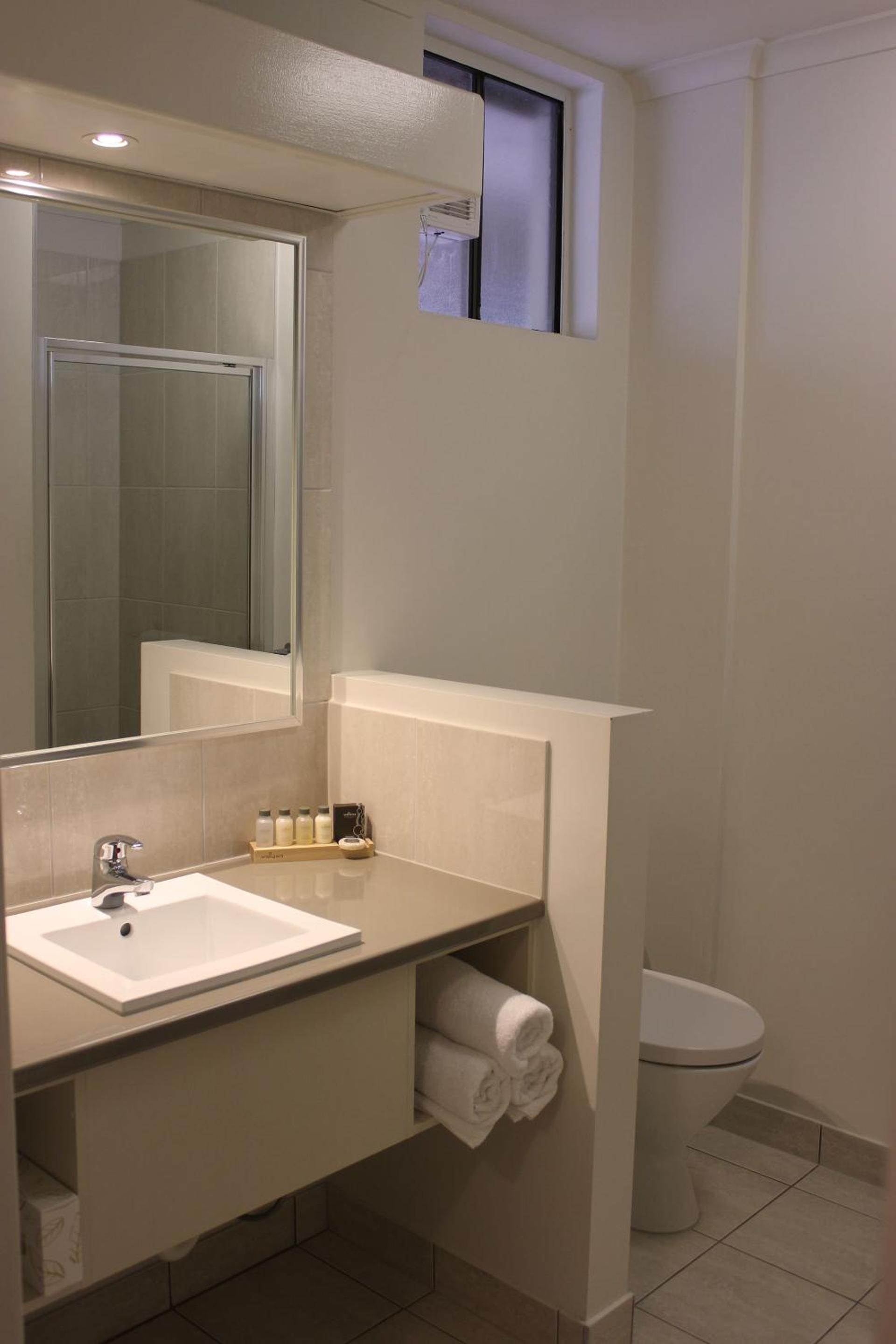 Deluxe Queen Room - Photo 3