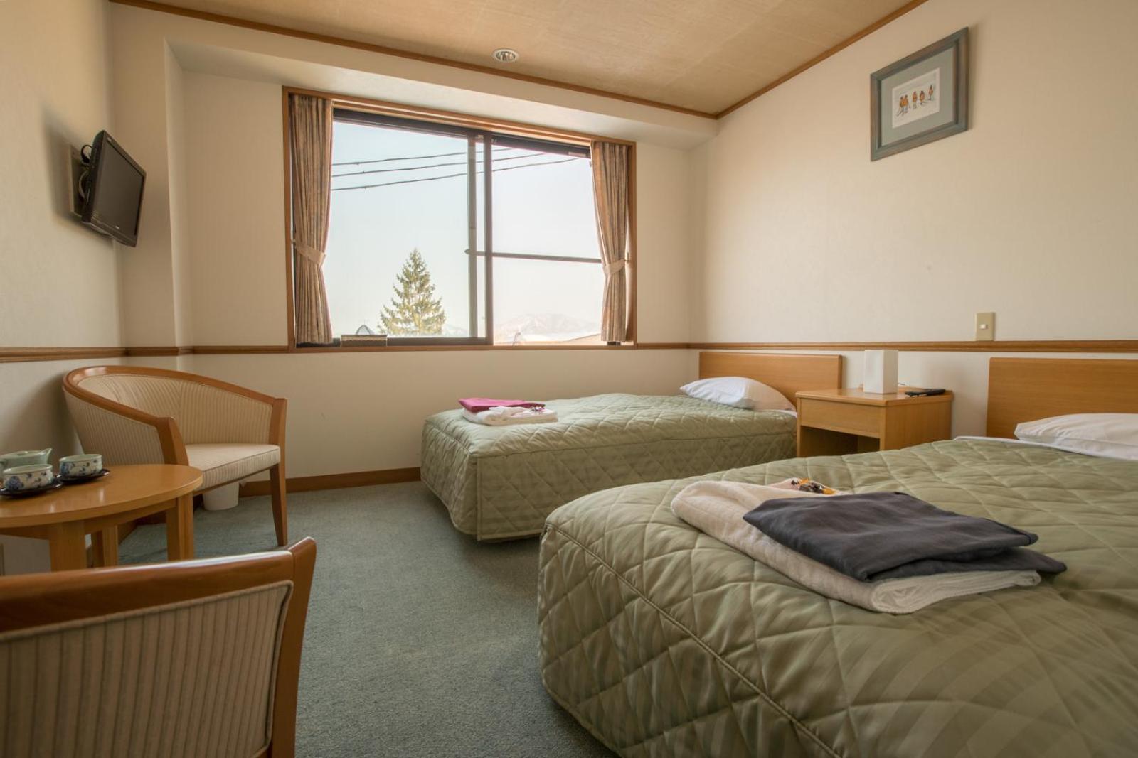 Western Twin Room photo 3