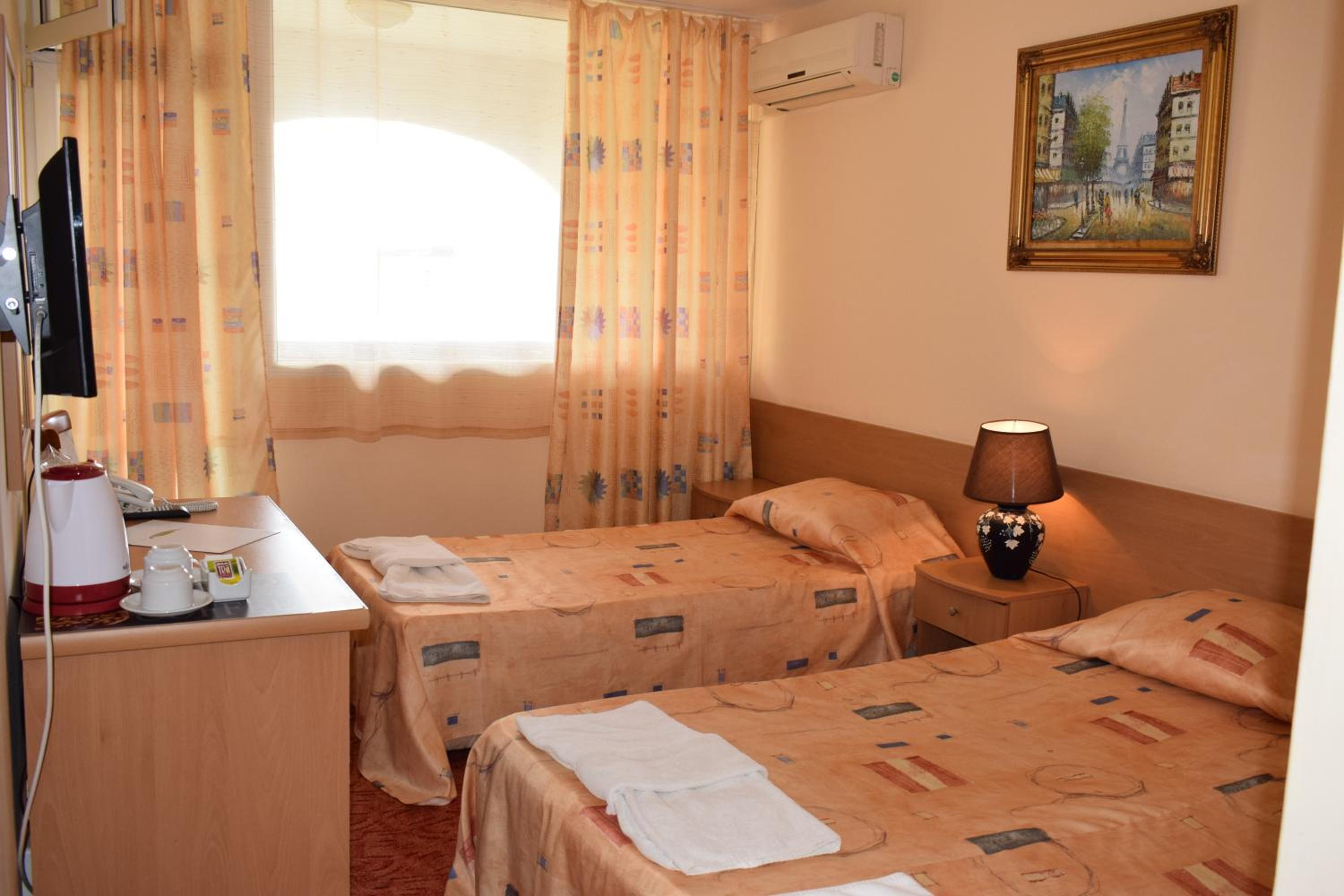 Double with Balcony (2 Adults + 1 Child) photo 3