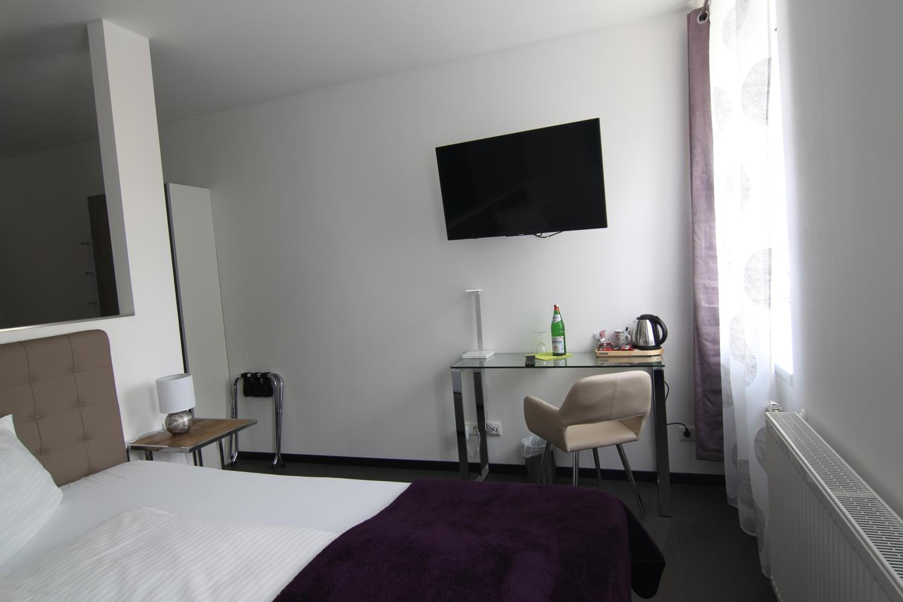 Superior Double Room - Photo 3