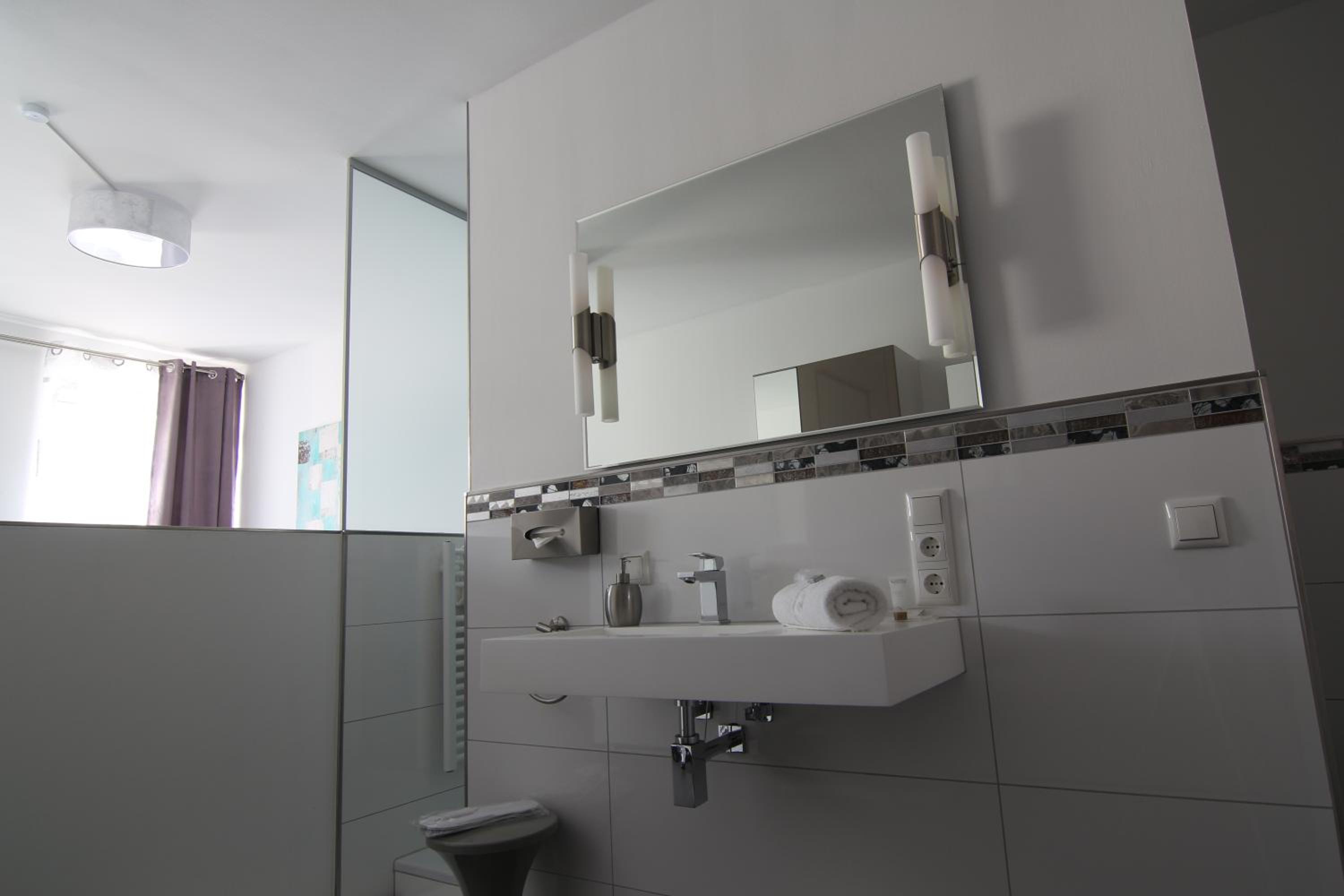 Superior Double Room - Photo 11