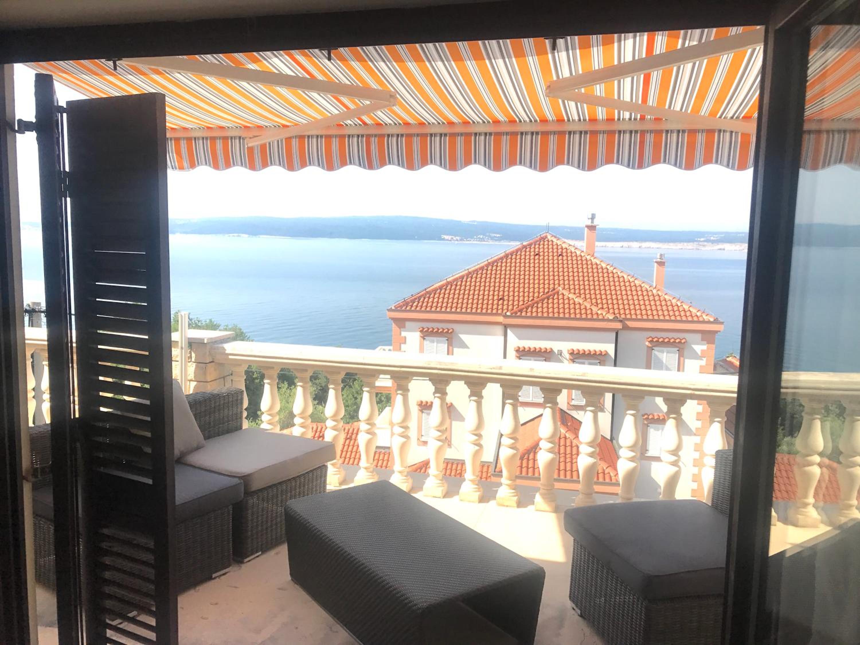 Apartment with Sea View 4 photo 2