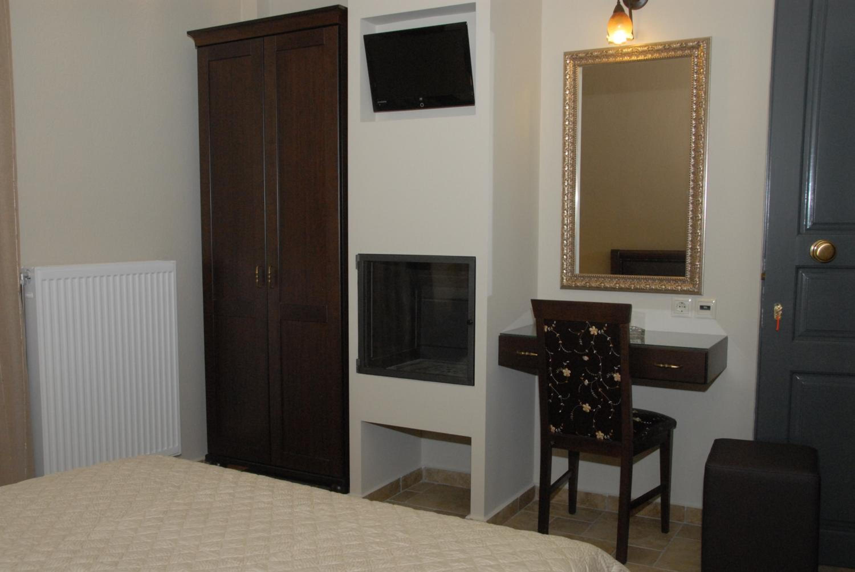 Double Room with Fireplace - Photo 2